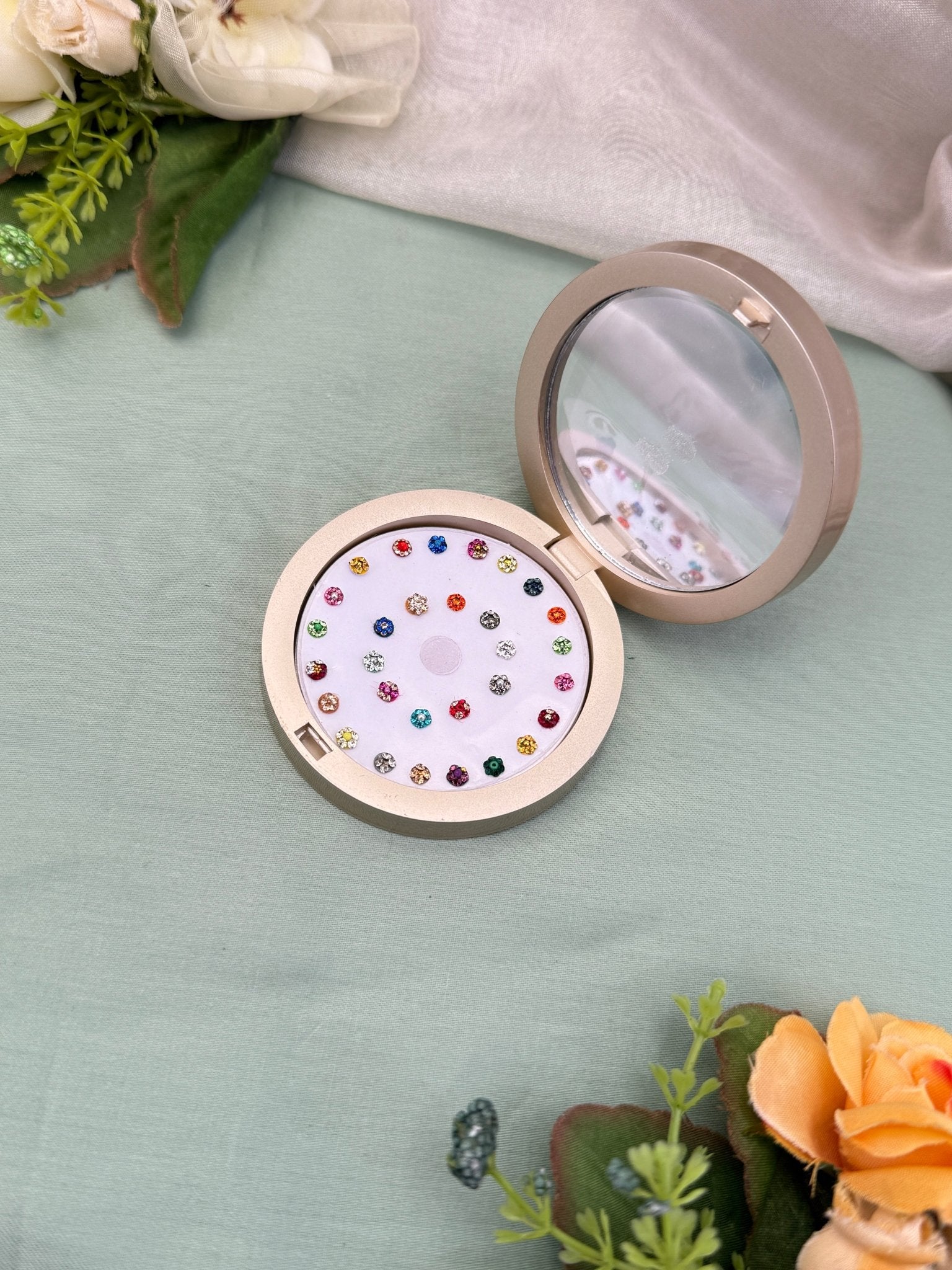 Luxurious Grand Bindi Box 476 - Mahilas