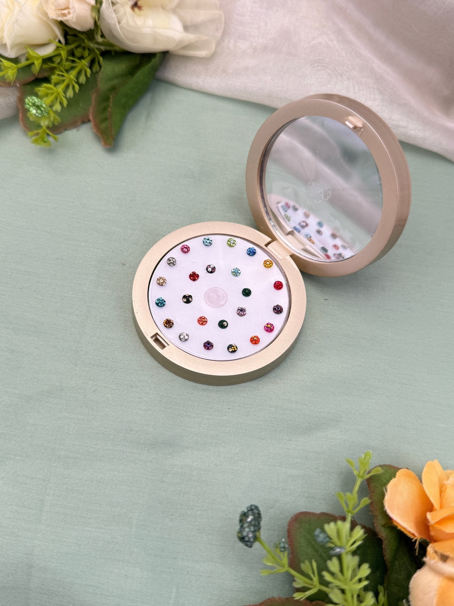Luxurious Grand Bindi Box 489 - Mahilas