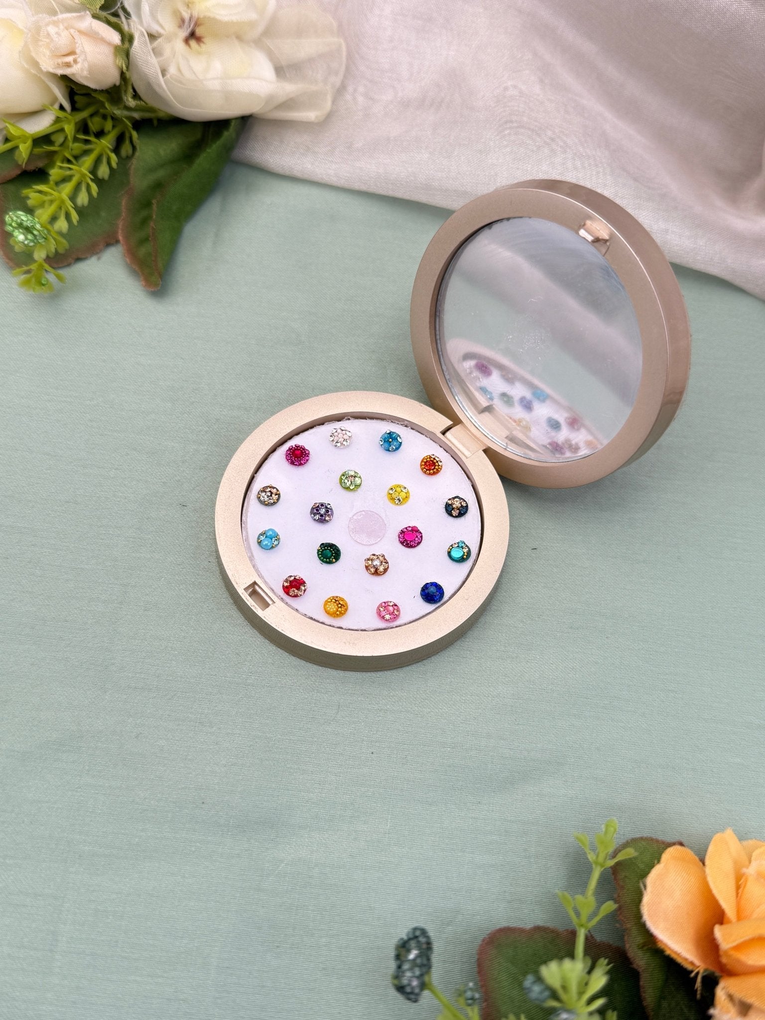 Luxurious Grand Bindi Box 494 - Mahilas