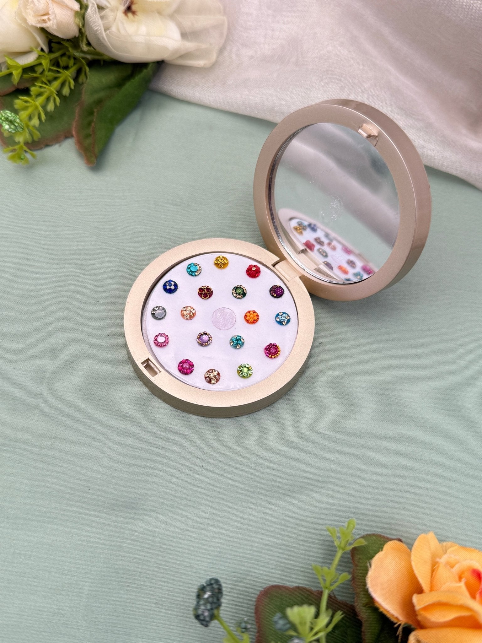 Luxurious Grand Bindi Box 497 - Mahilas