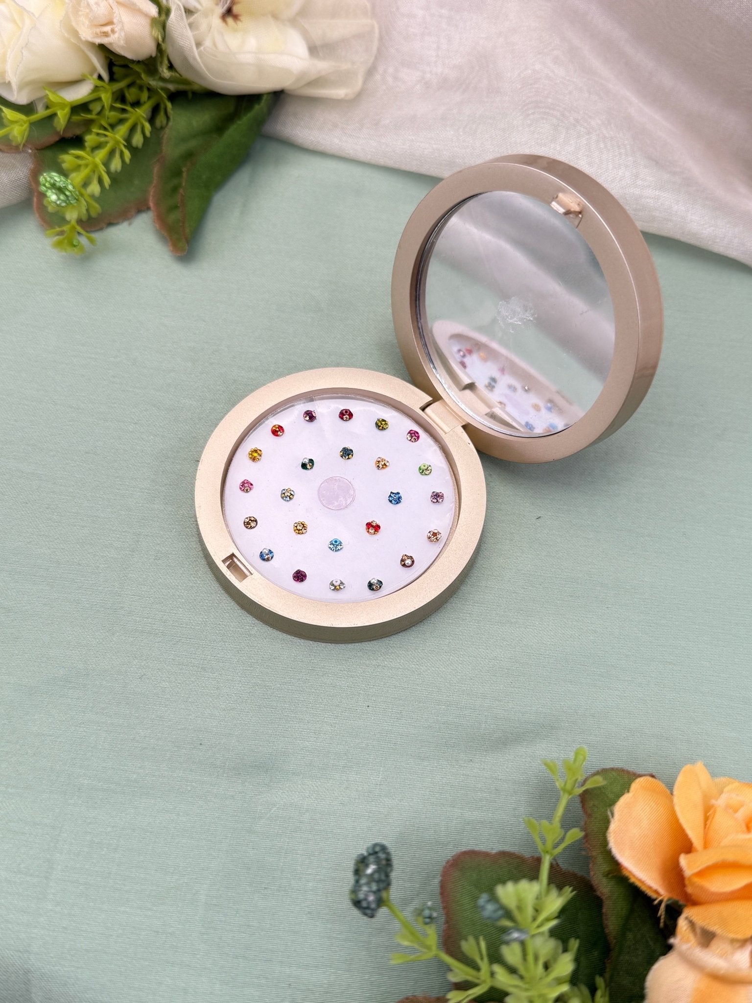 Luxurious Grand Bindi Box 498 - Mahilas