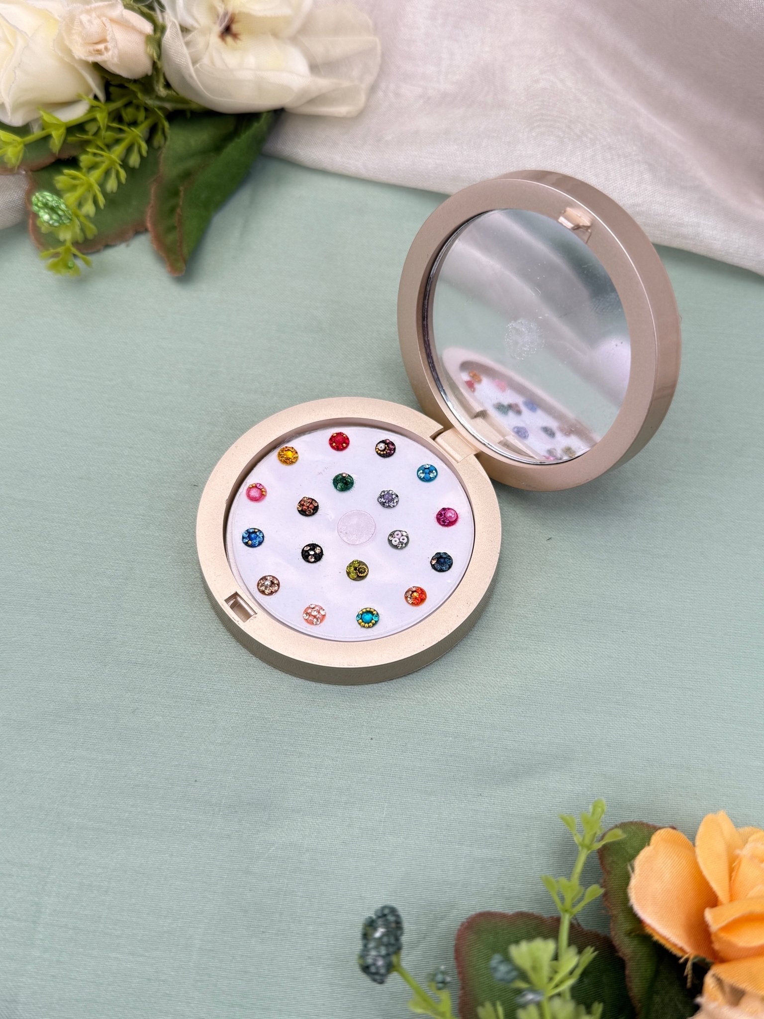 Luxurious Grand Bindi Box 511 - Mahilas