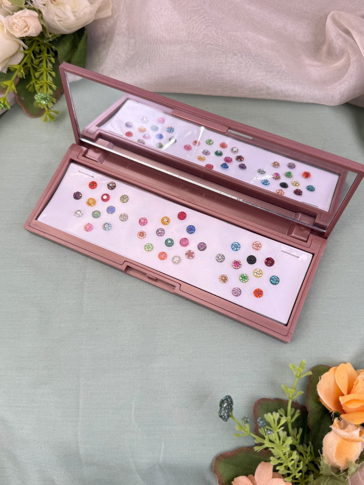 Luxurious Grand Bindi Box 596 - Mahilas