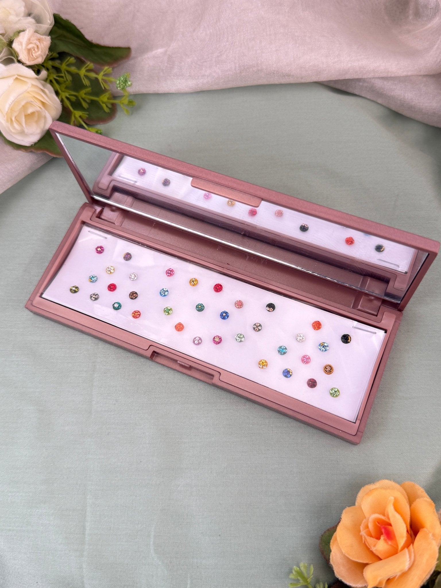 Luxurious Grand Bindi Box 638 - Mahilas