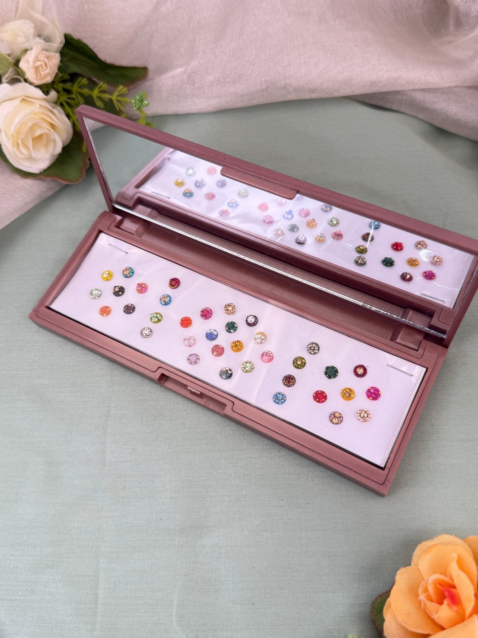 Luxurious Grand Bindi Box 640 - Mahilas