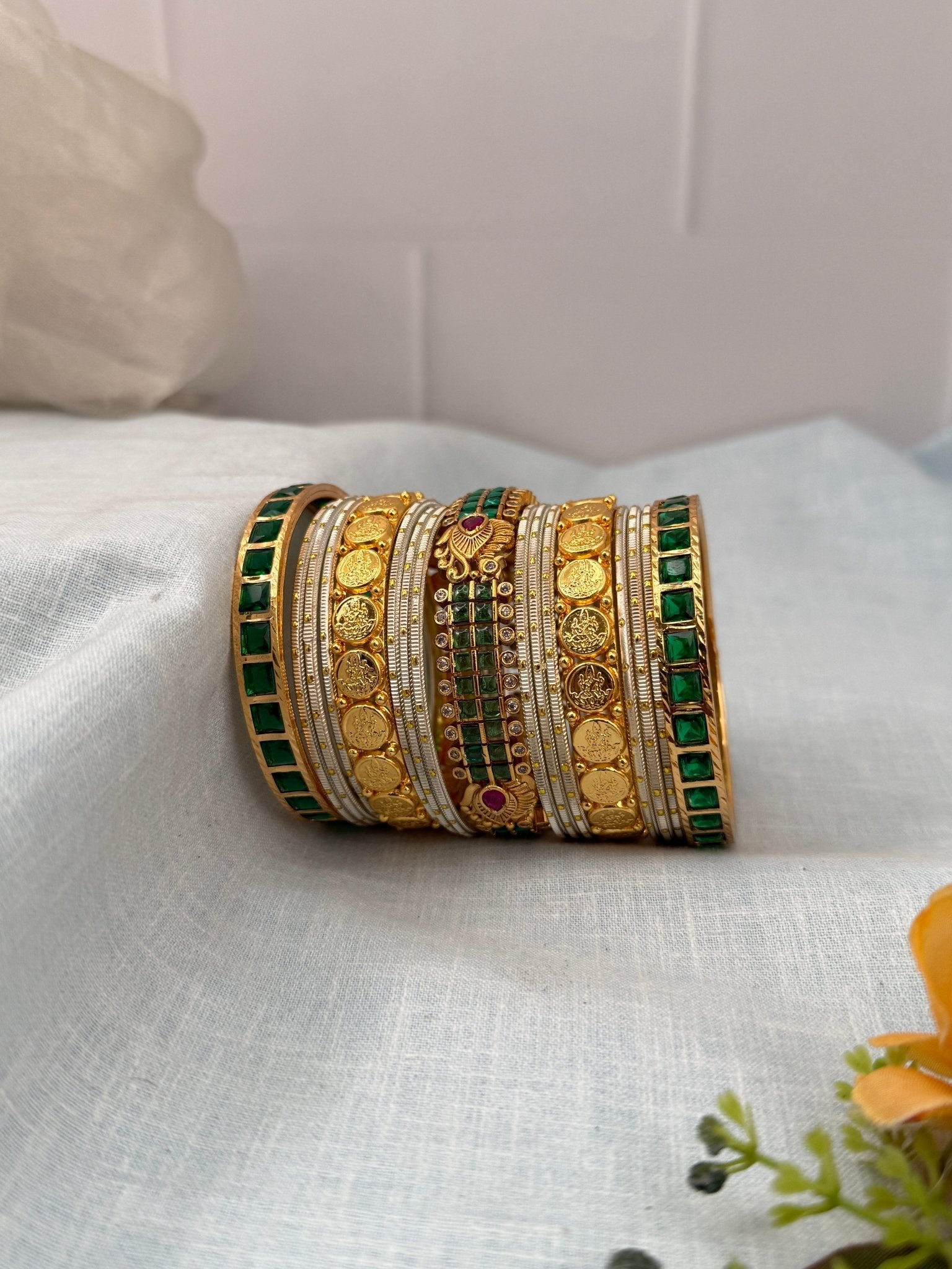 Luxurious Green Gold Swarna & Kaasu Bangle Set 5232 - Mahilas
