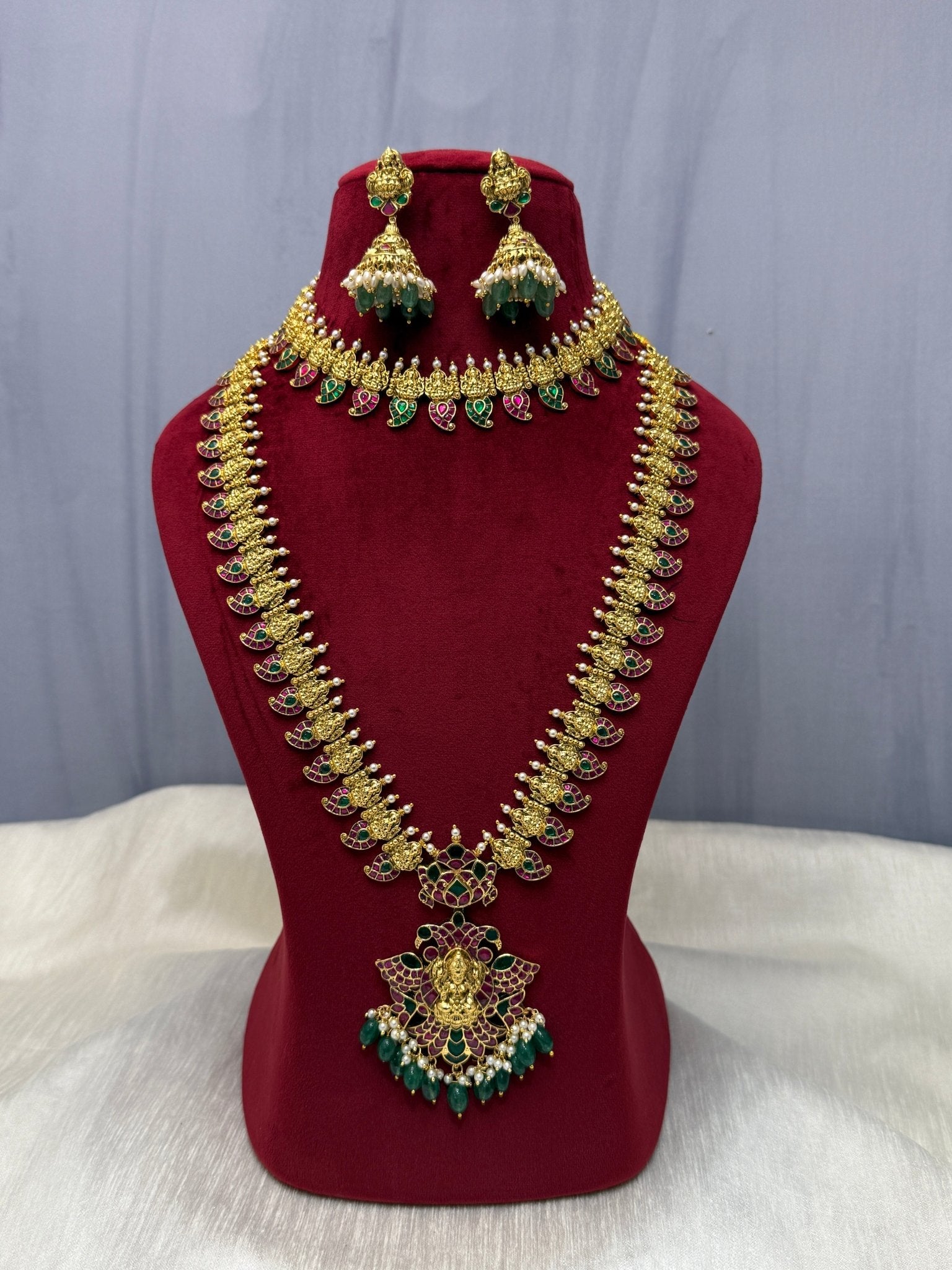 Luxurious Jadau Kundan Bridal Necklace Set 278 - Mahilas