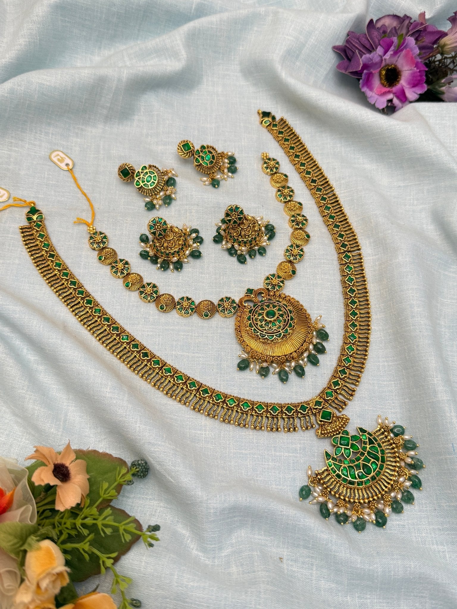 Luxurious Jadau Kundan Bridal Necklace Set 417 - Mahilas