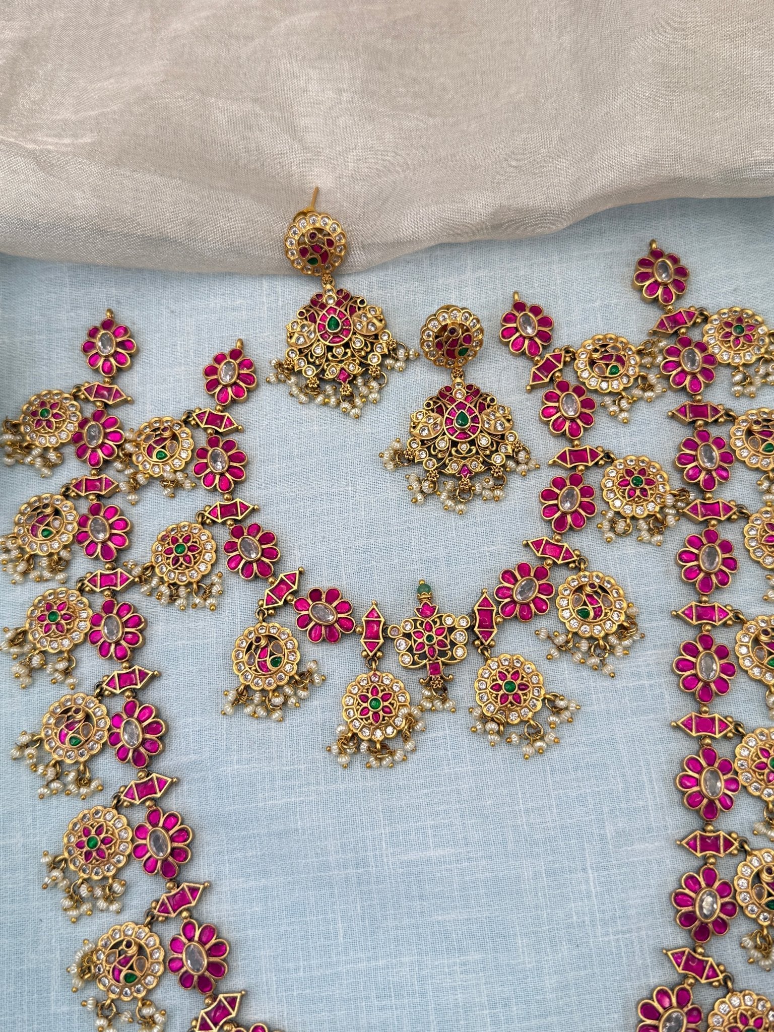 Luxurious Jadau Kundan Bridal Necklace Set 615 - Mahilas