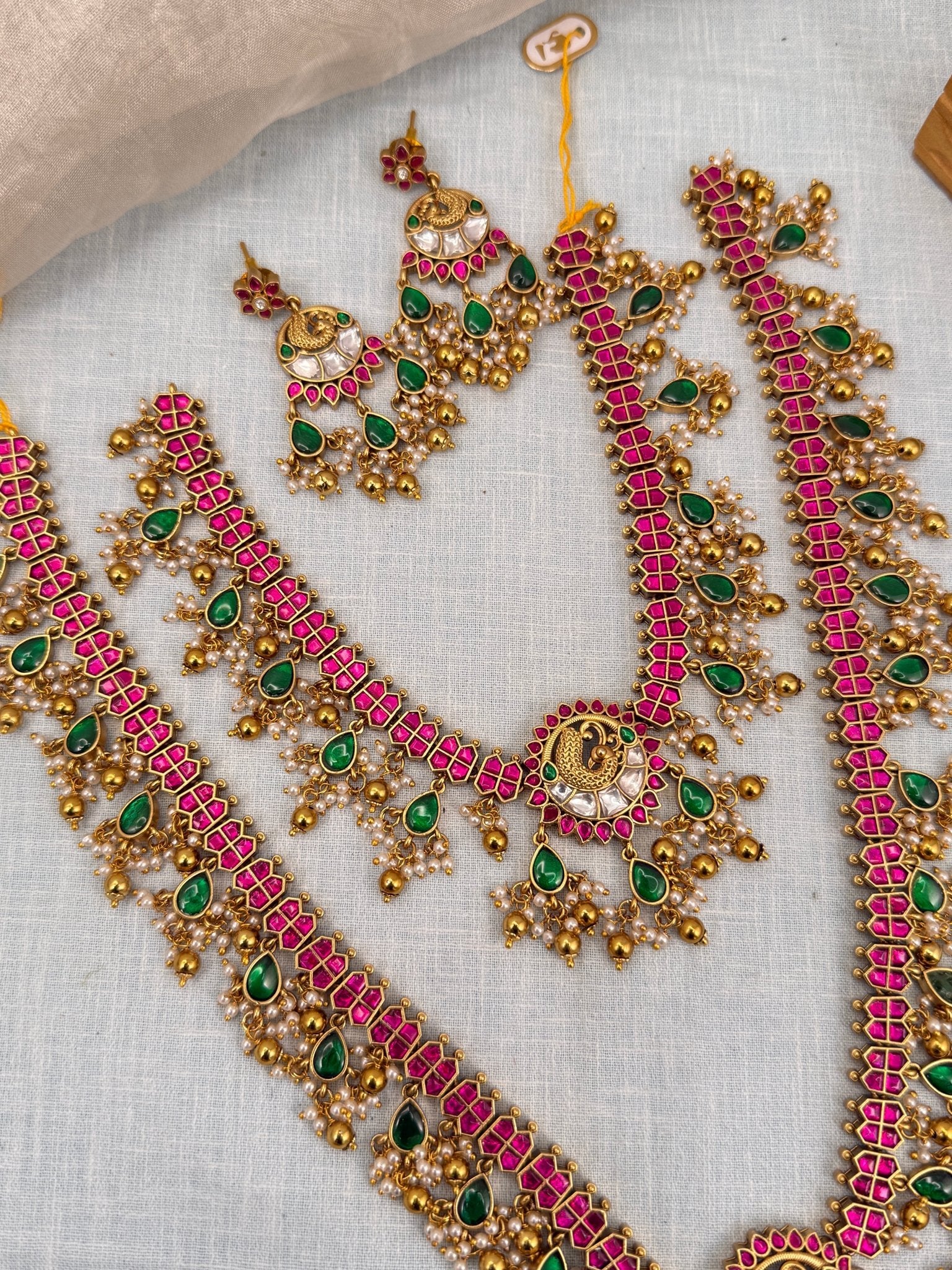 Luxurious Jadau Kundan Guttapusalu Bridal Necklace Set 561 - Mahilas