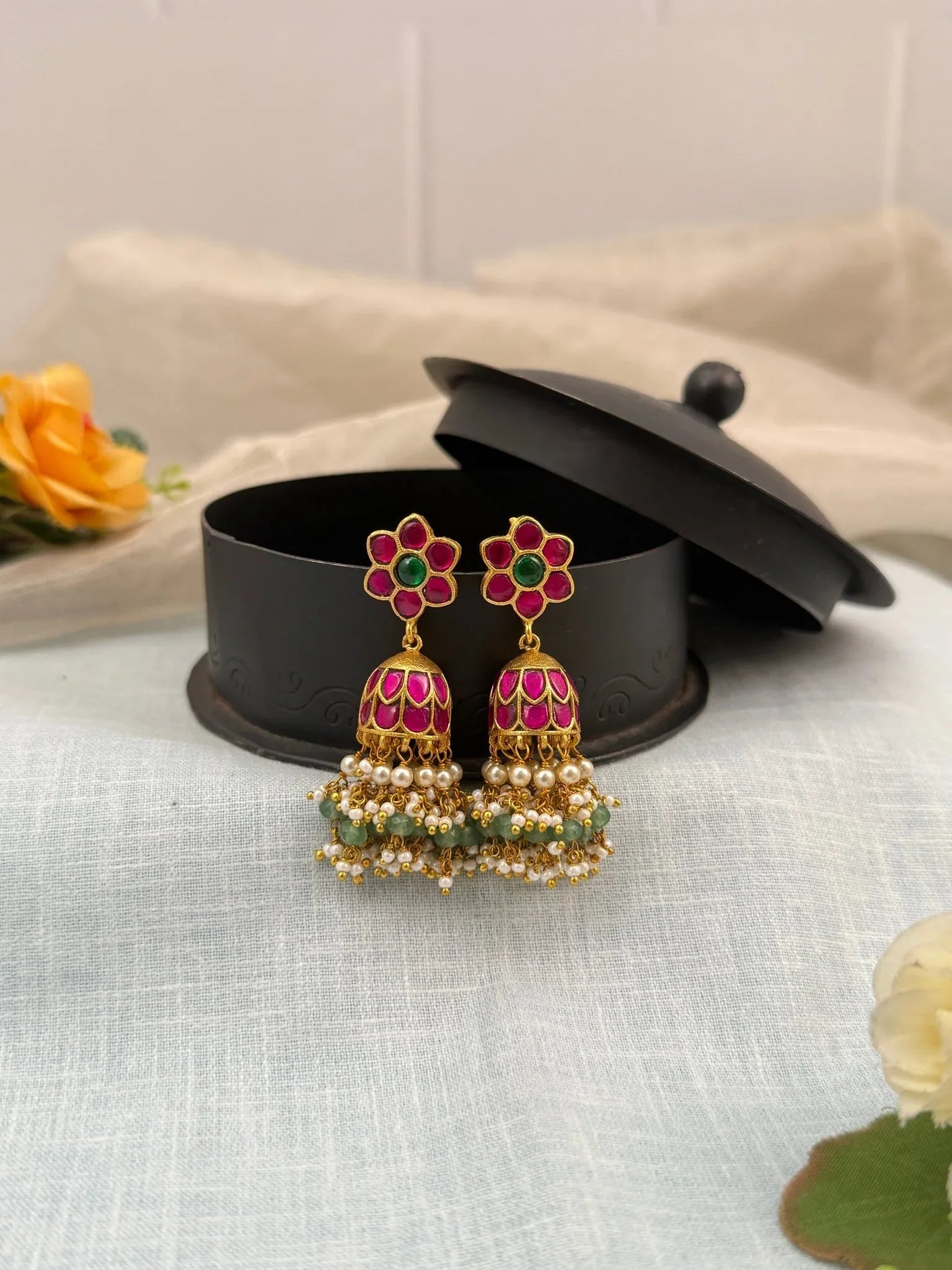Luxurious Jadau Kundan Jhumka 0486 - Mahilas