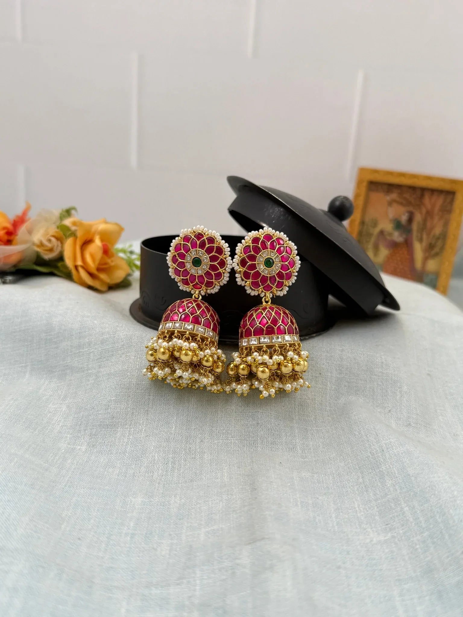 Luxurious Jadau Kundan Jhumka Earrings 0512 - Mahilas