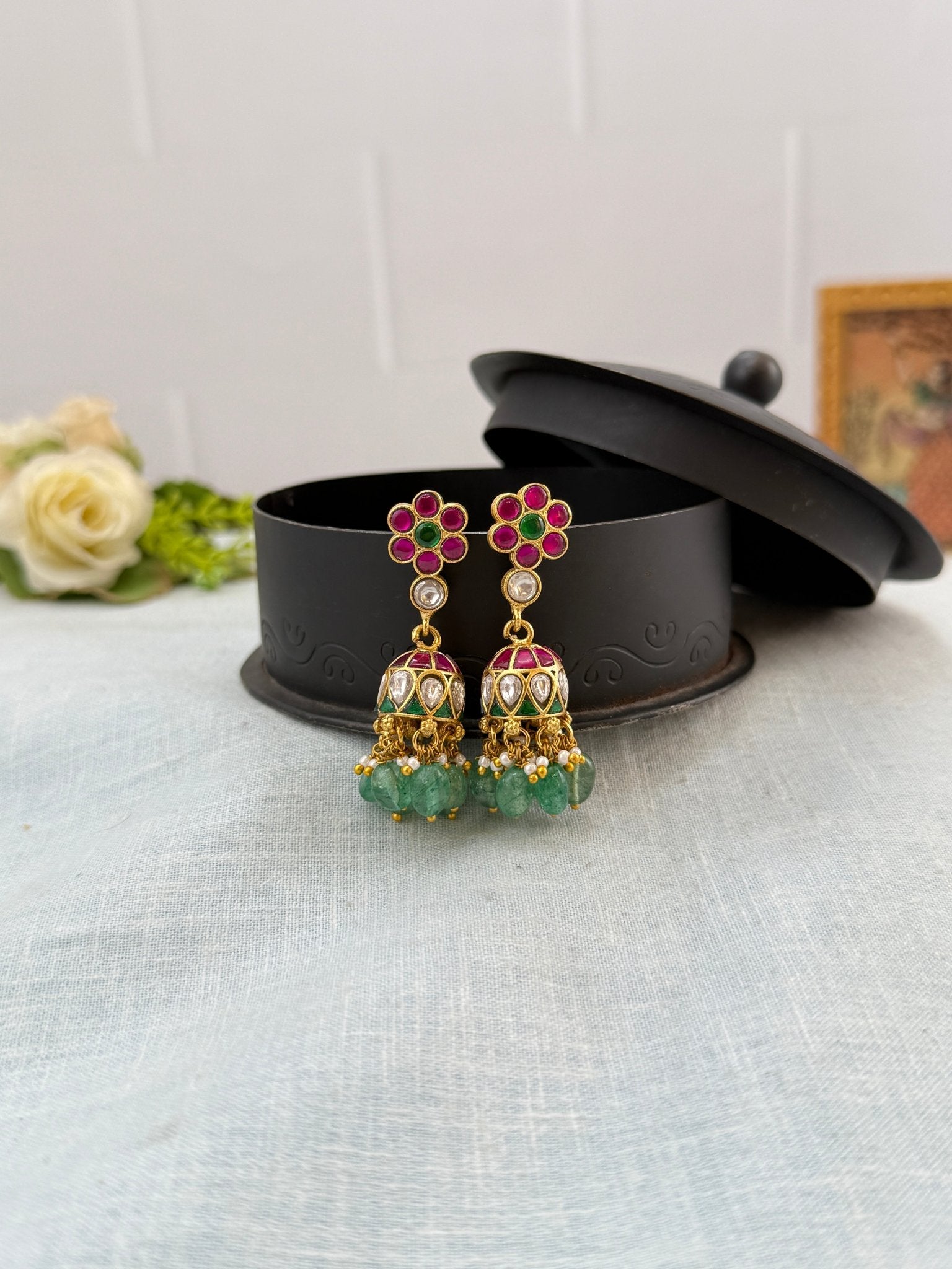 Luxurious Jadau Kundan Jhumka Earrings 0601 - Mahilas