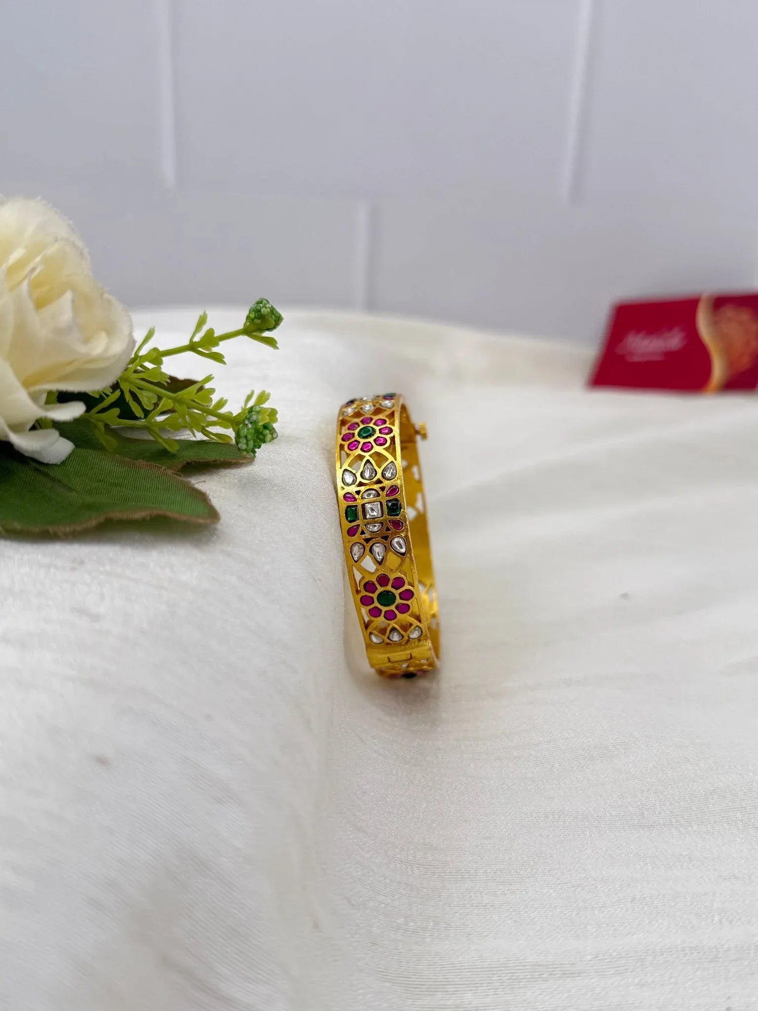 Luxurious Jadau Kundan Kada Bangle 1156 - Mahilas