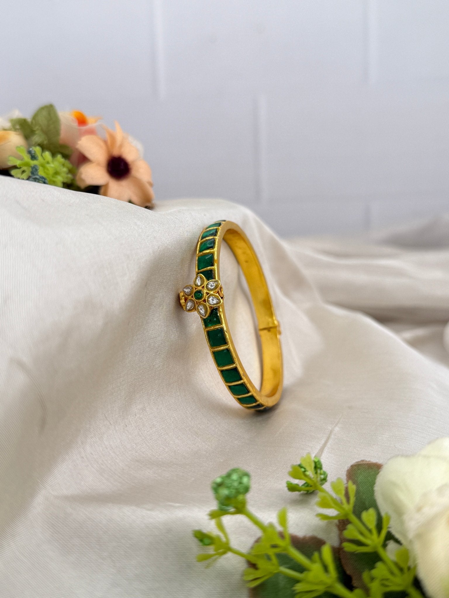 Luxurious Jadau Kundan Kada Bangle Design 11142 - 4 Colors (Single) - Mahilas