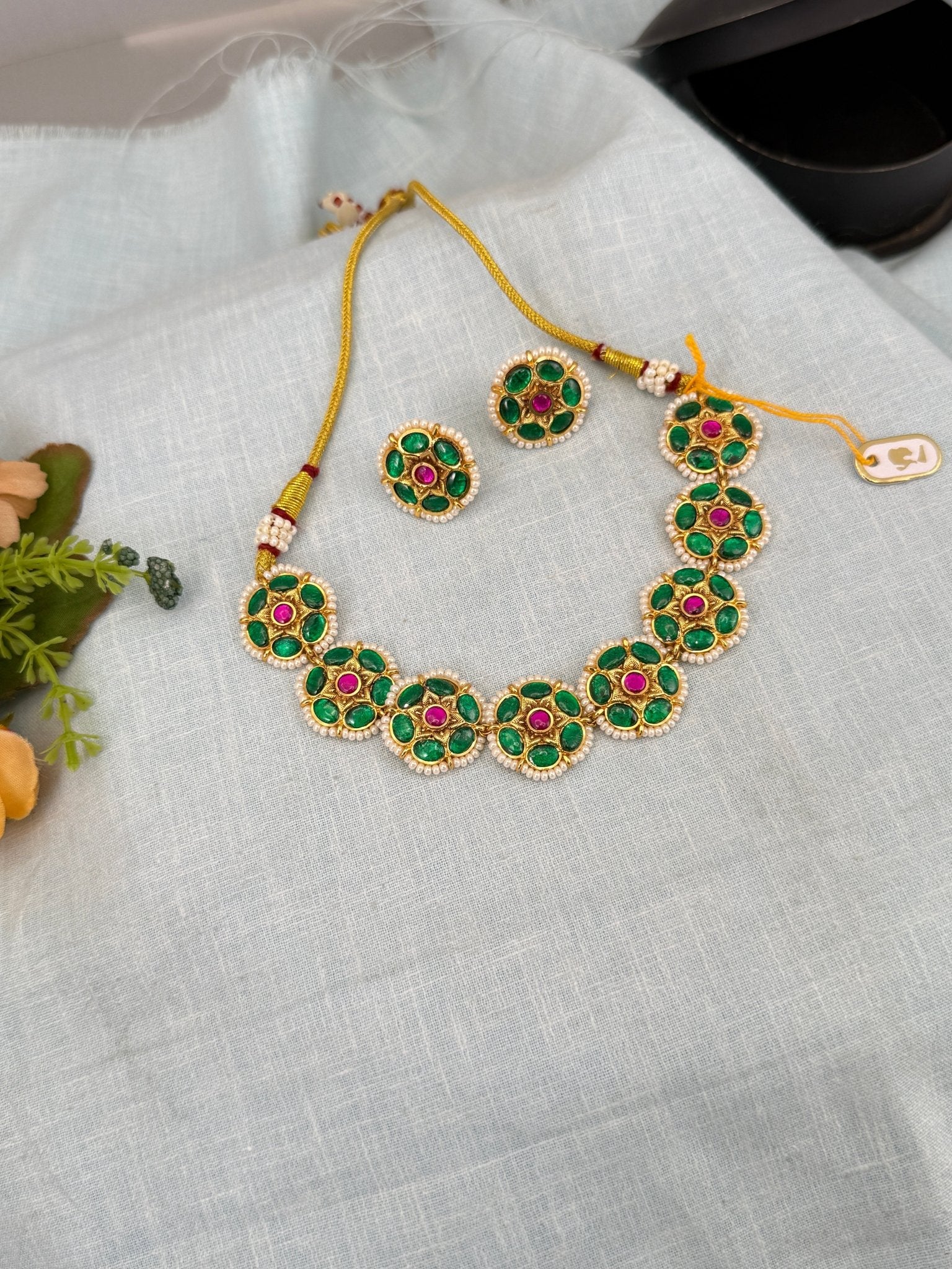 Luxurious Jadau Kundan Necklace Set 535 - Mahilas