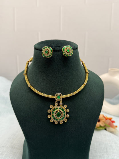 Luxurious Jadau Kundan Pendant Necklace Set 434 - Mahilas