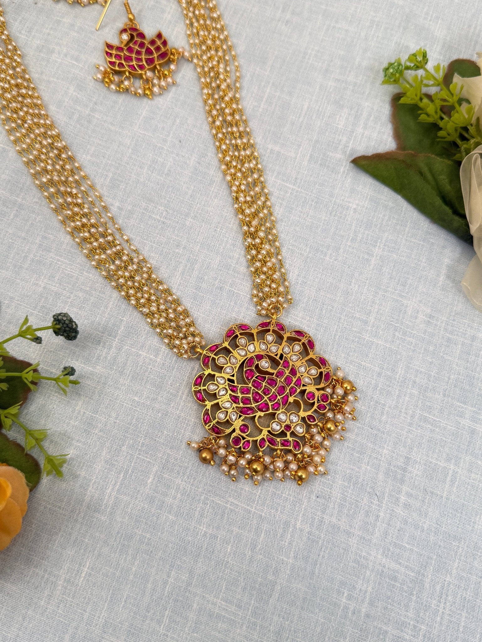 Luxurious Jadau Kundan Reversible Ganda Berunda Pendant 165 - 6 cm with Pearl Chain - Mahilas