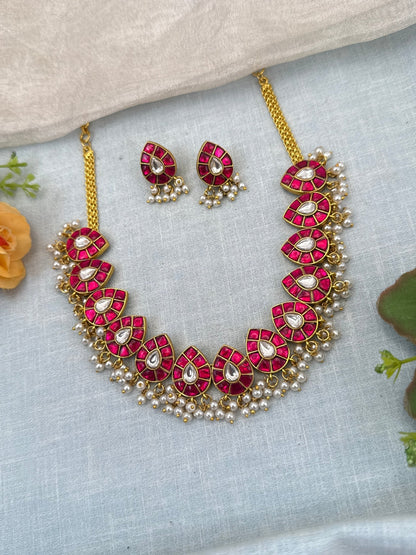 Luxurious Jadau Kundan Short Necklace Set 655 - Mahilas