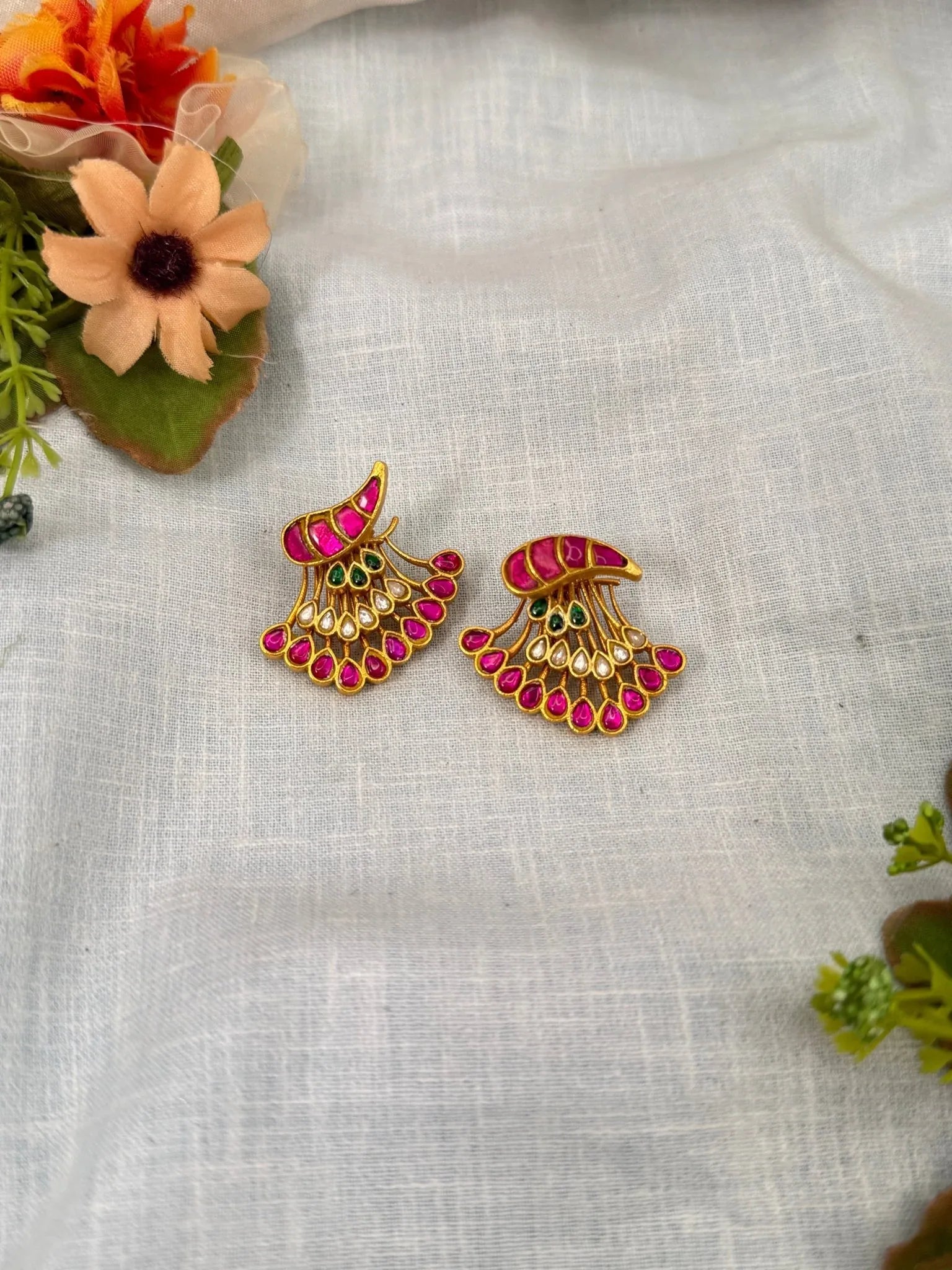 Luxurious Jadau Kundan Stud Earrings 0474 - Mahilas