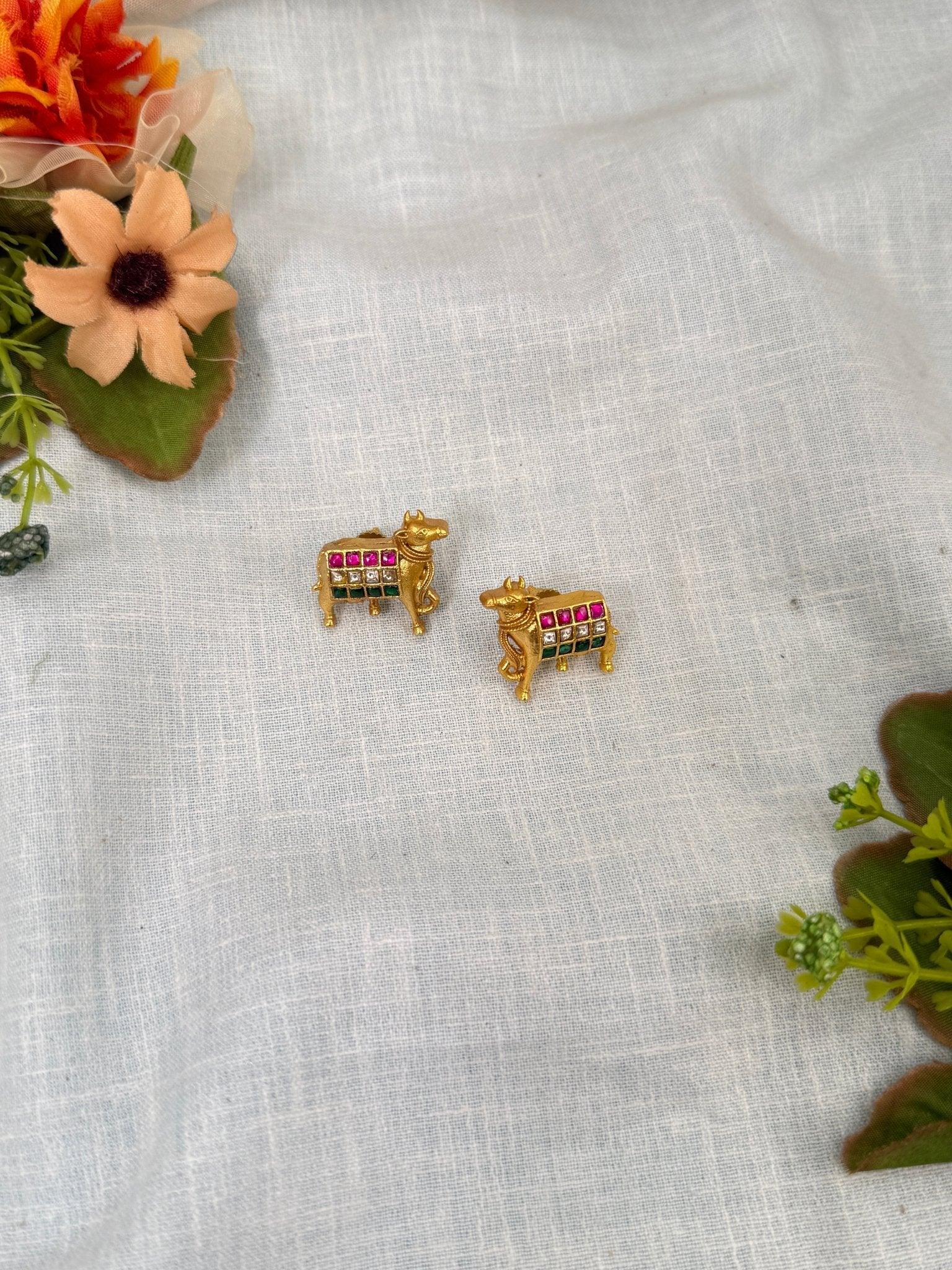 Luxurious Jadau Kundan Stud Earrings 0482 - Mahilas