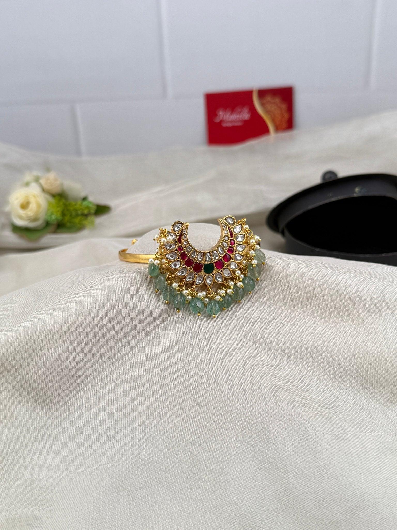 Luxurious Jadau Kundan Vanki Bajubandh 4114 - Mahilas