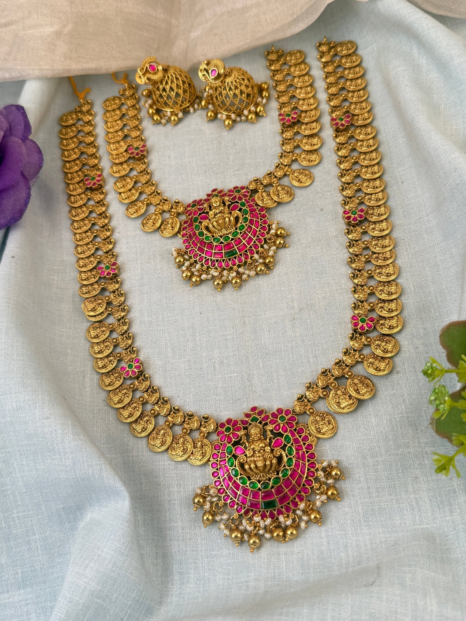 Luxurious Jadau Pendant Kaasu Bridal Necklace Set 0862 - Mahilas
