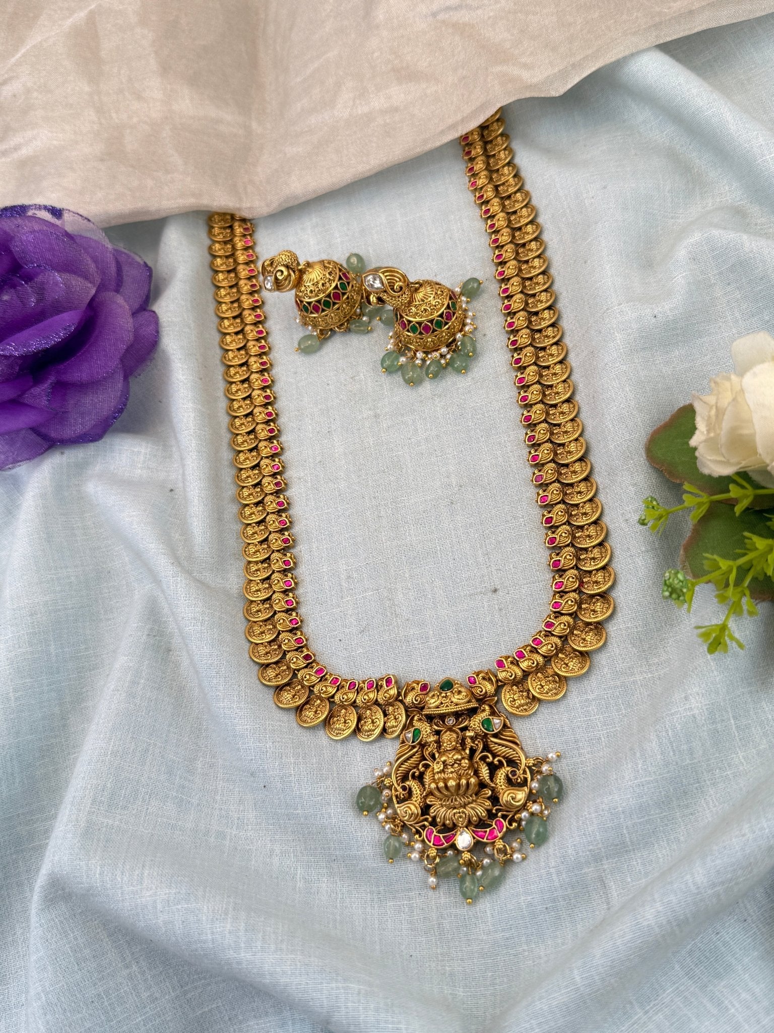 Luxurious Jadau Pendant Kaasu Long Necklace Set 0866 - Mahilas