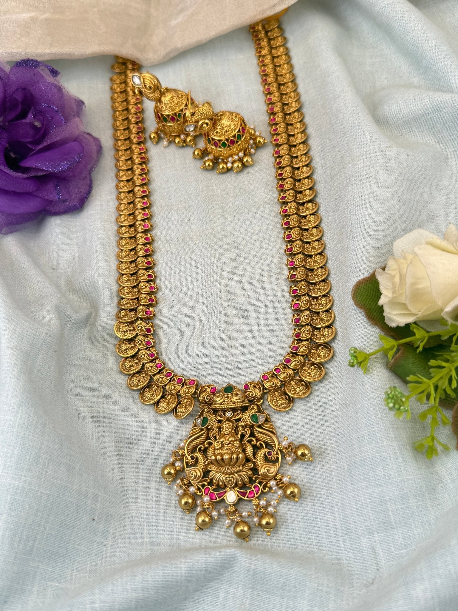 Luxurious Jadau Pendant Kaasu Long Necklace Set 0872 - Mahilas
