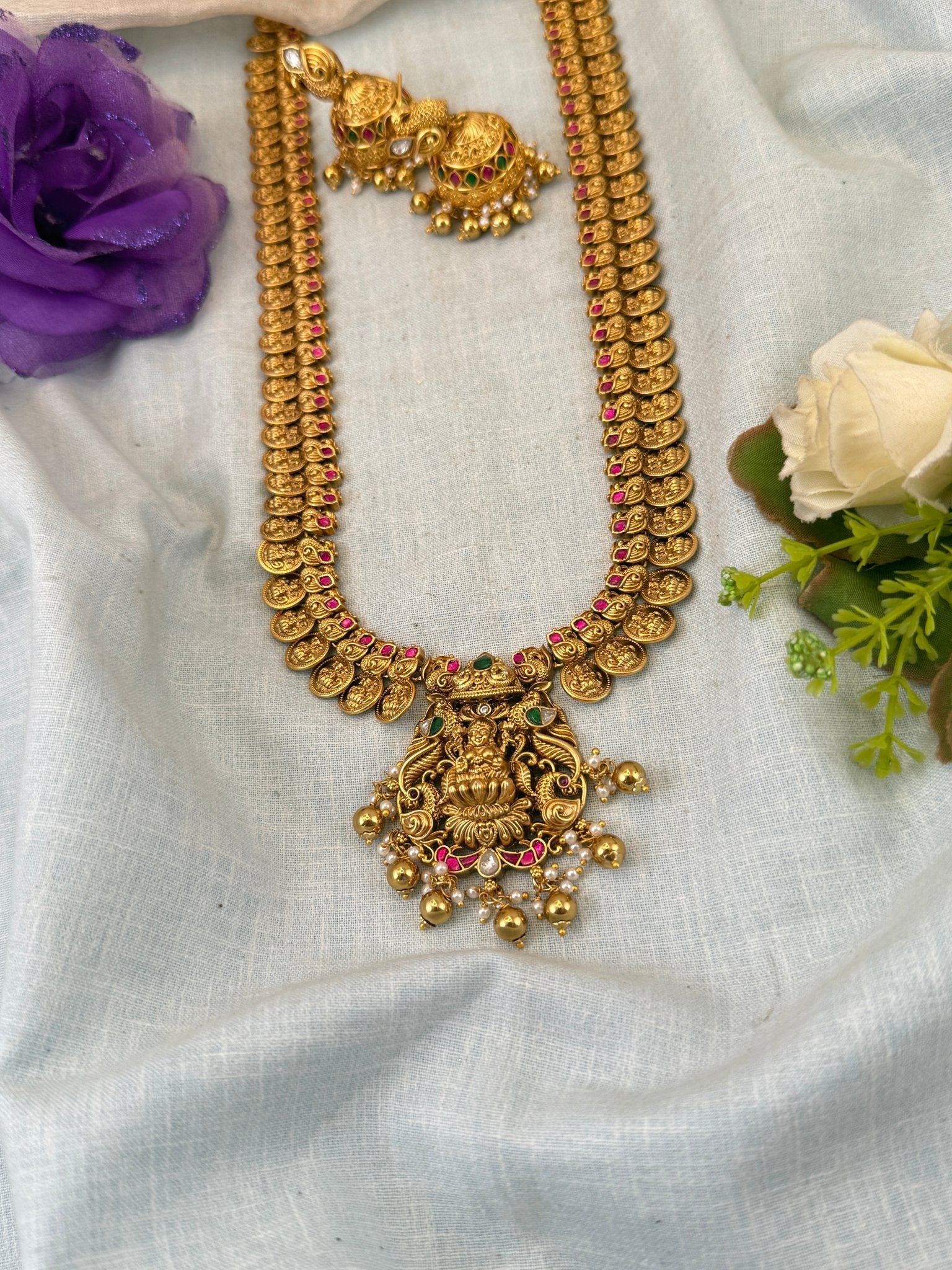 Luxurious Jadau Pendant Kaasu Long Necklace Set 0872 - Mahilas