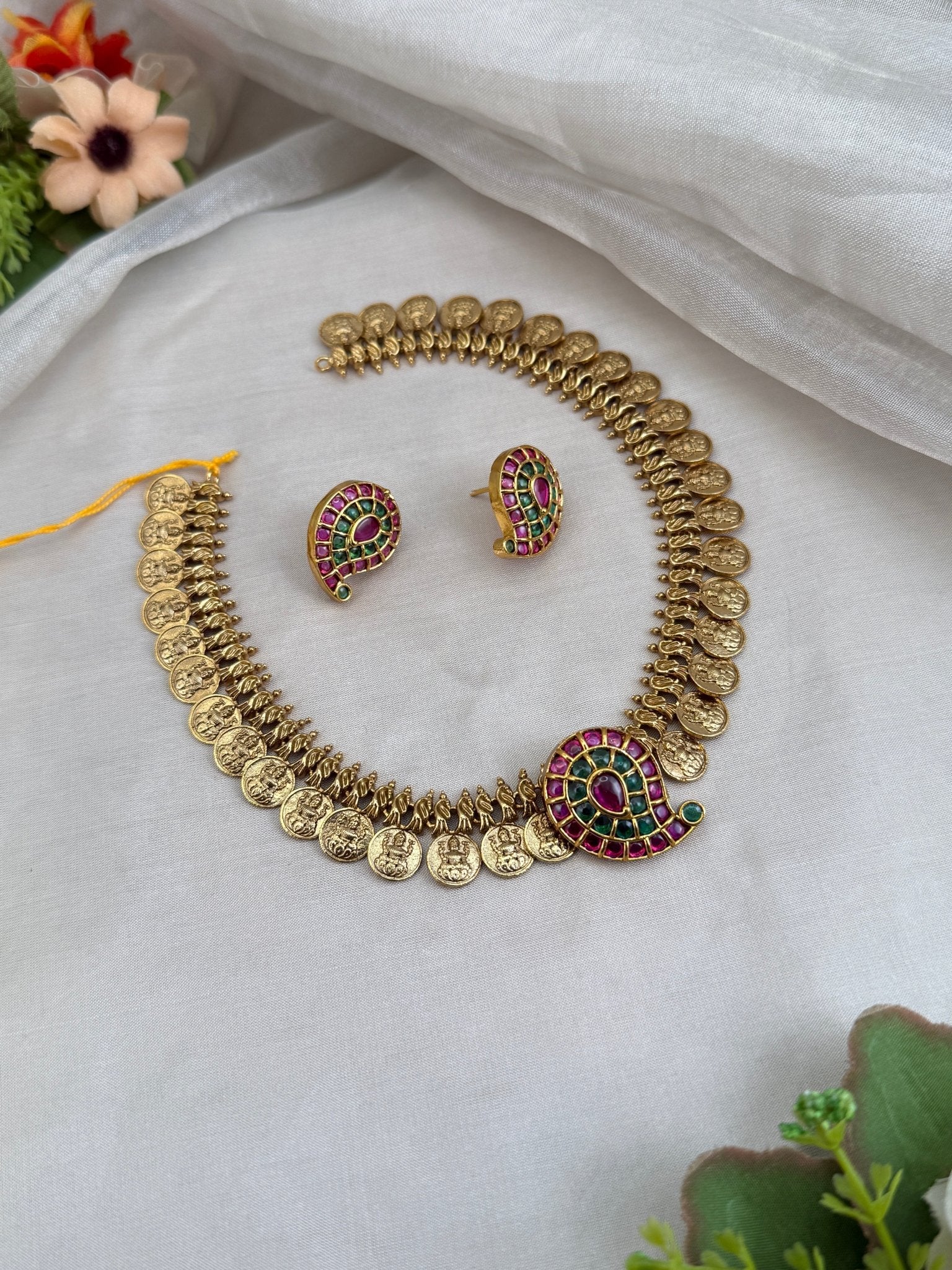 Luxurious Kaasu Mango Pendant Antique Necklace 532 - Mahilas