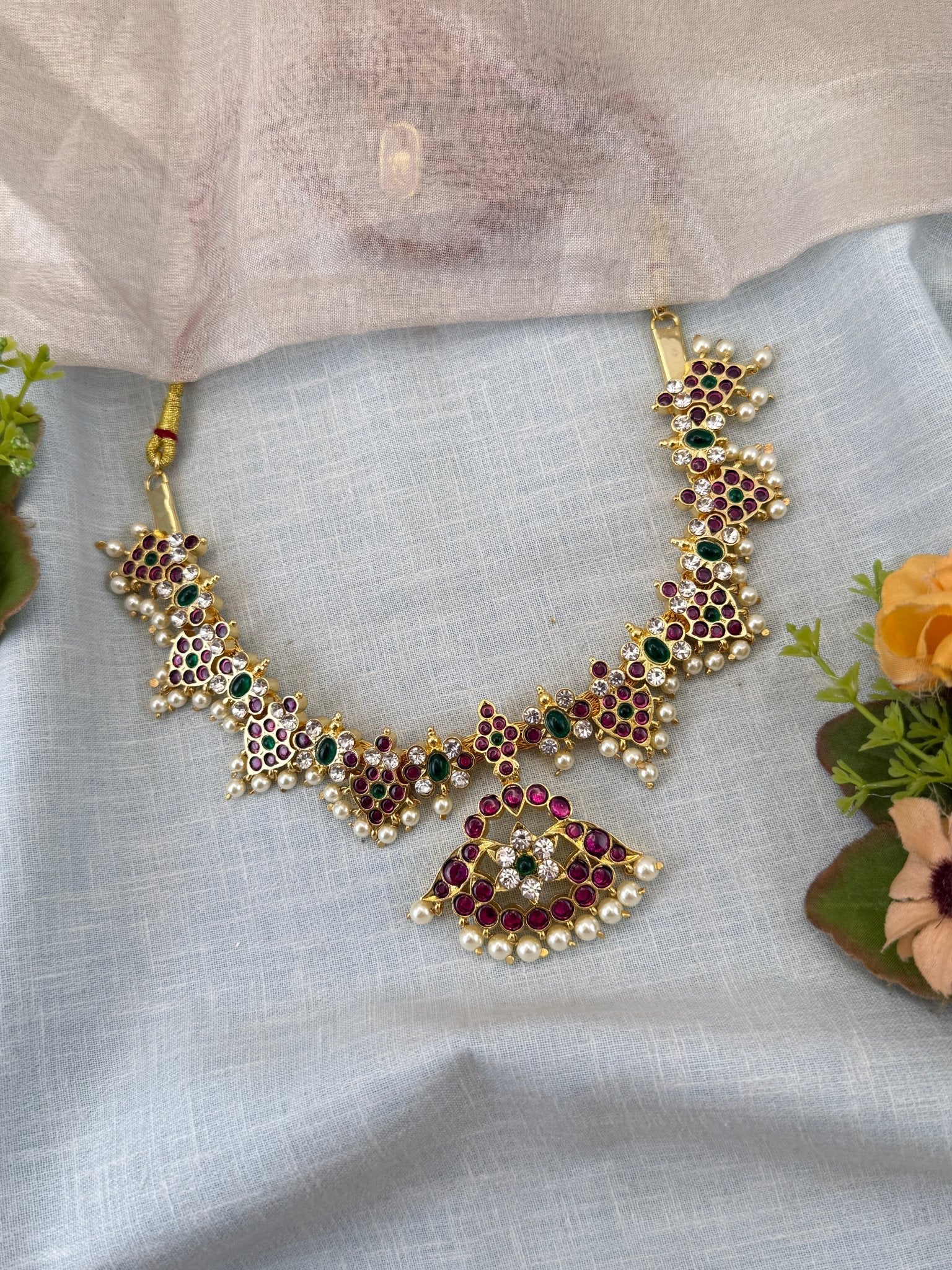 Luxurious Kemp Temple Grand Short Necklace 155 - Mahilas