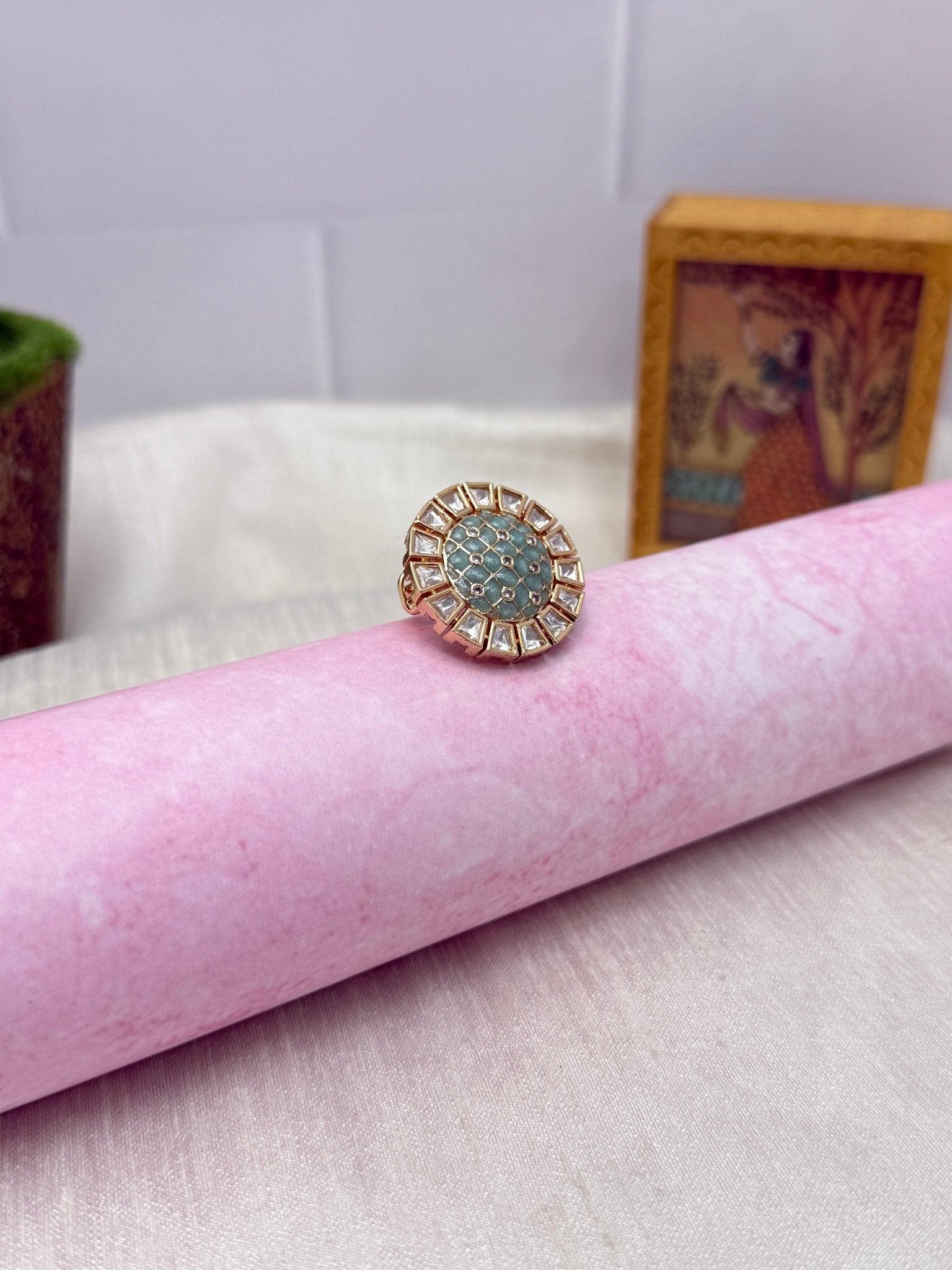 Luxurious Kundan Finger Ring 127 - Mahilas
