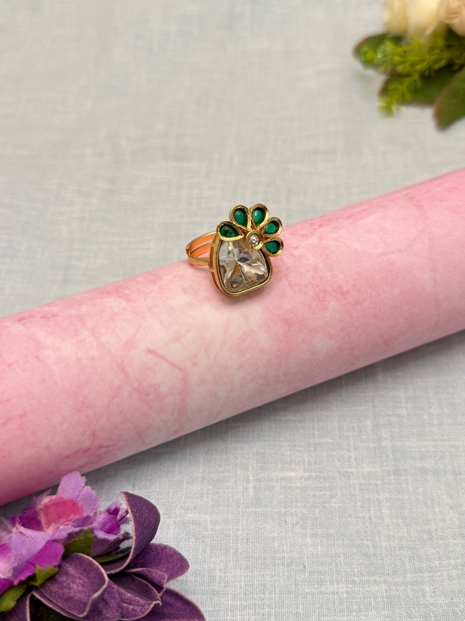 Luxurious Kundan Finger Ring 209 - Mahilas