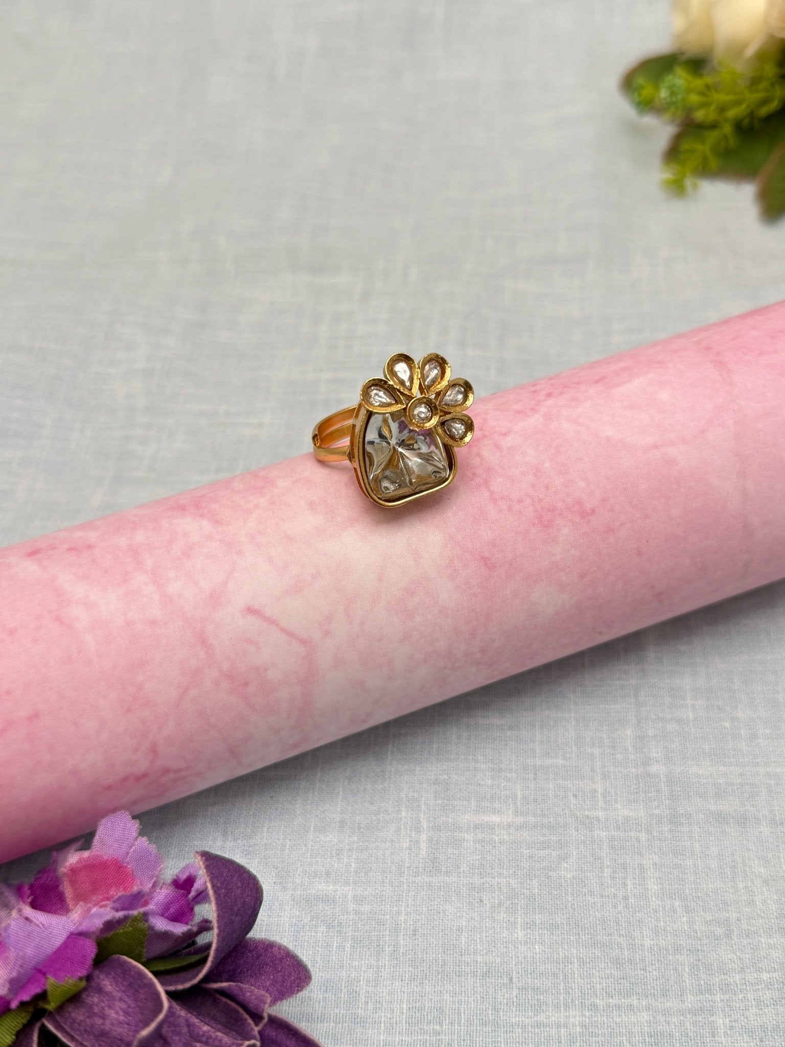 Luxurious Kundan Finger Ring 210 - Mahilas