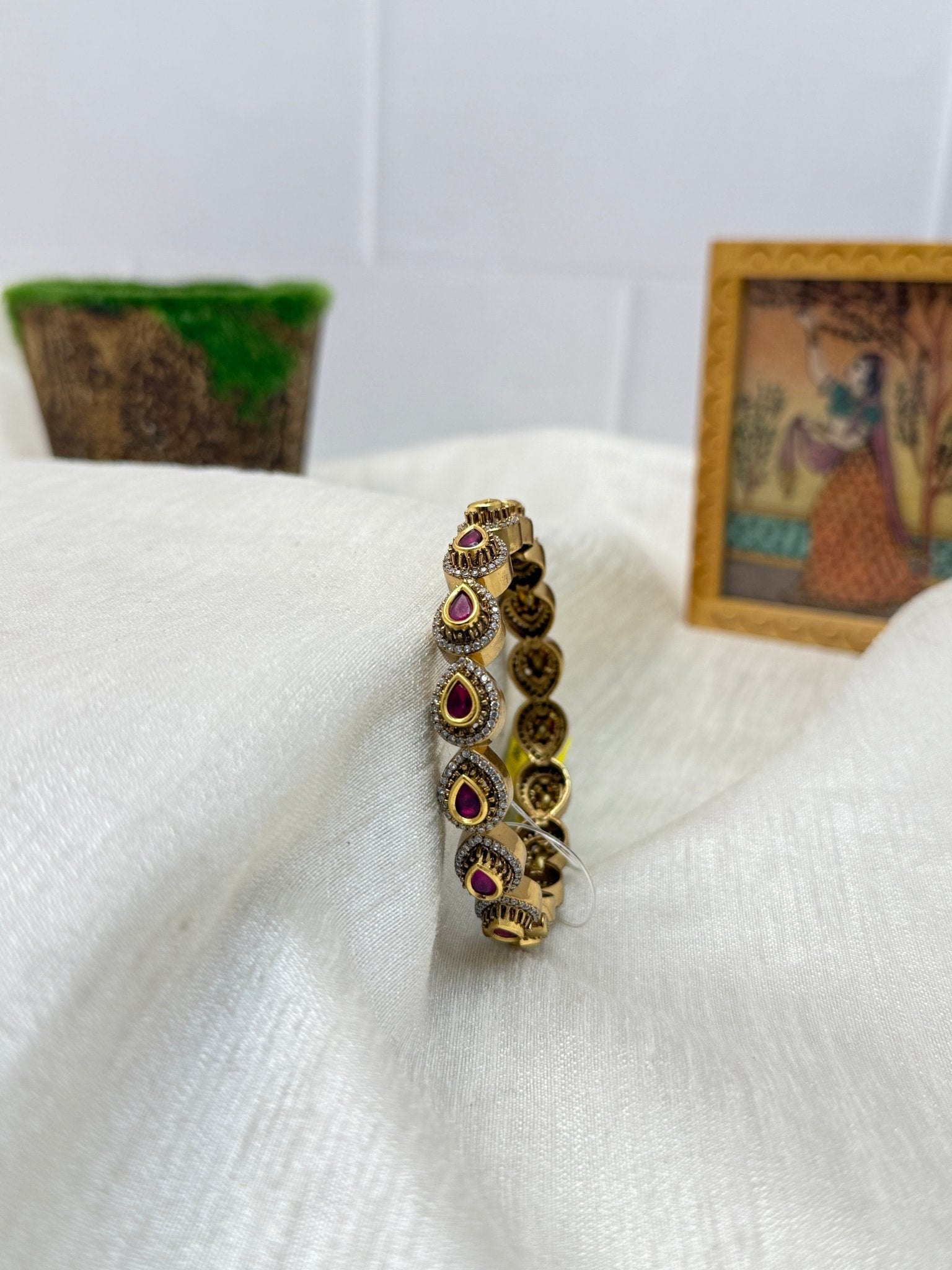 Luxurious Kundan Kada Bangle 1086 - Ruby - Mahilas