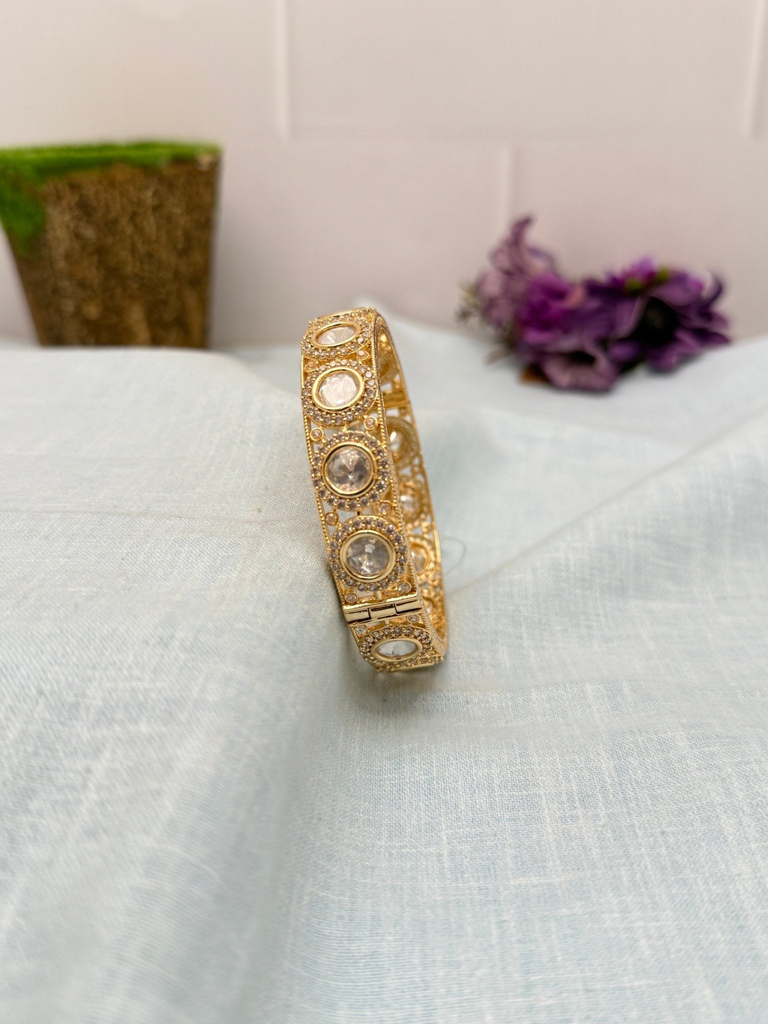 Luxurious Kundan Kada Bangle 1092 - Mahilas