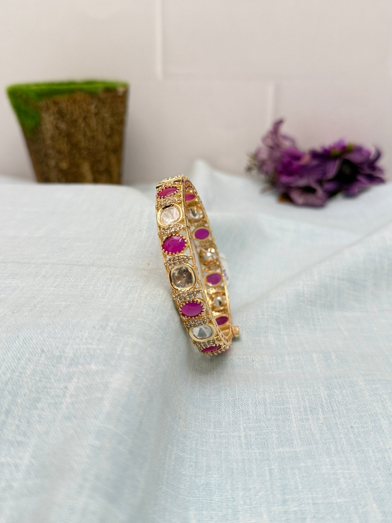 Luxurious Kundan Kada Bangle 1097 - Mahilas