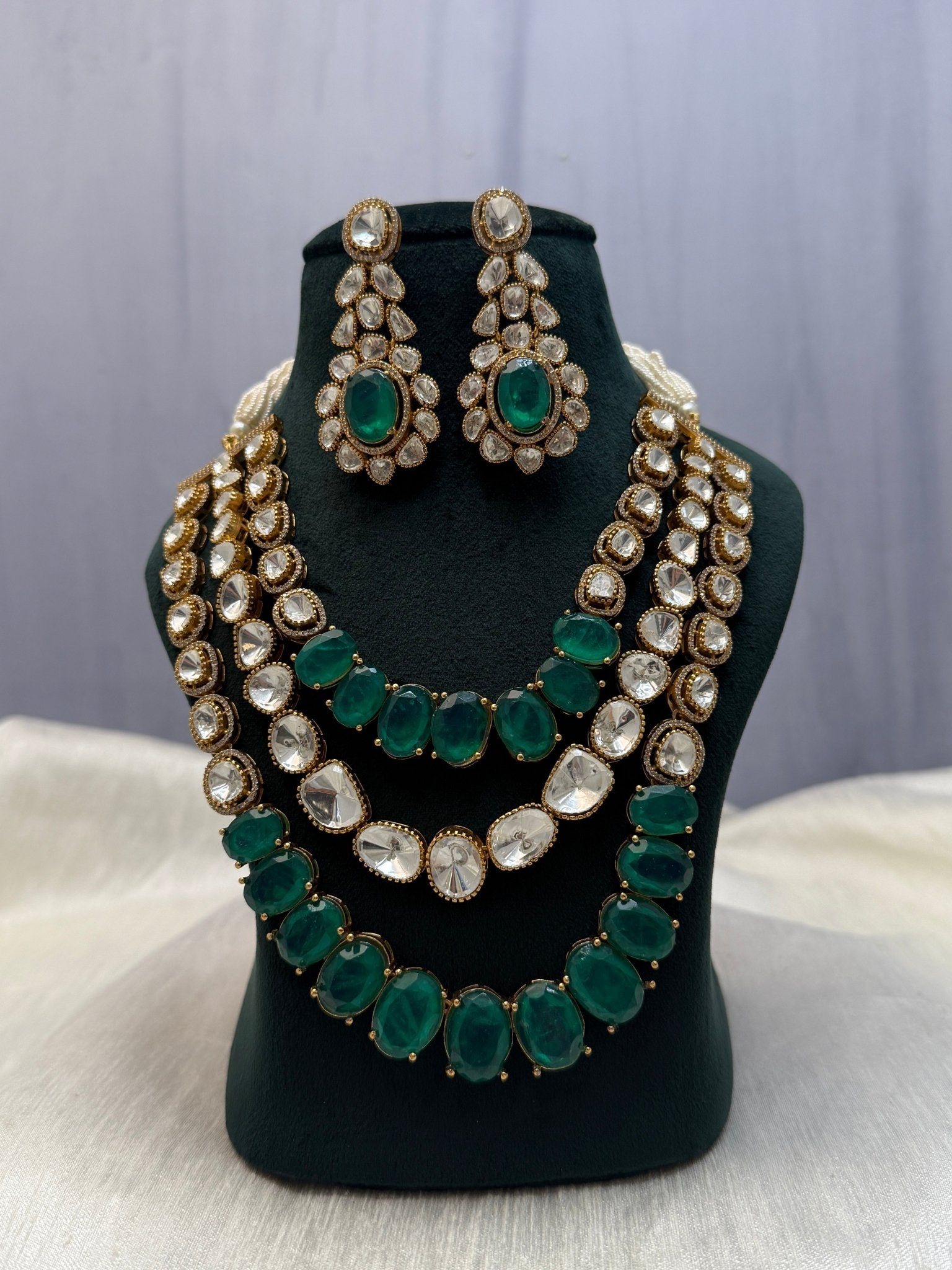 Luxurious Kundan Necklace Set 1136 - Mahilas