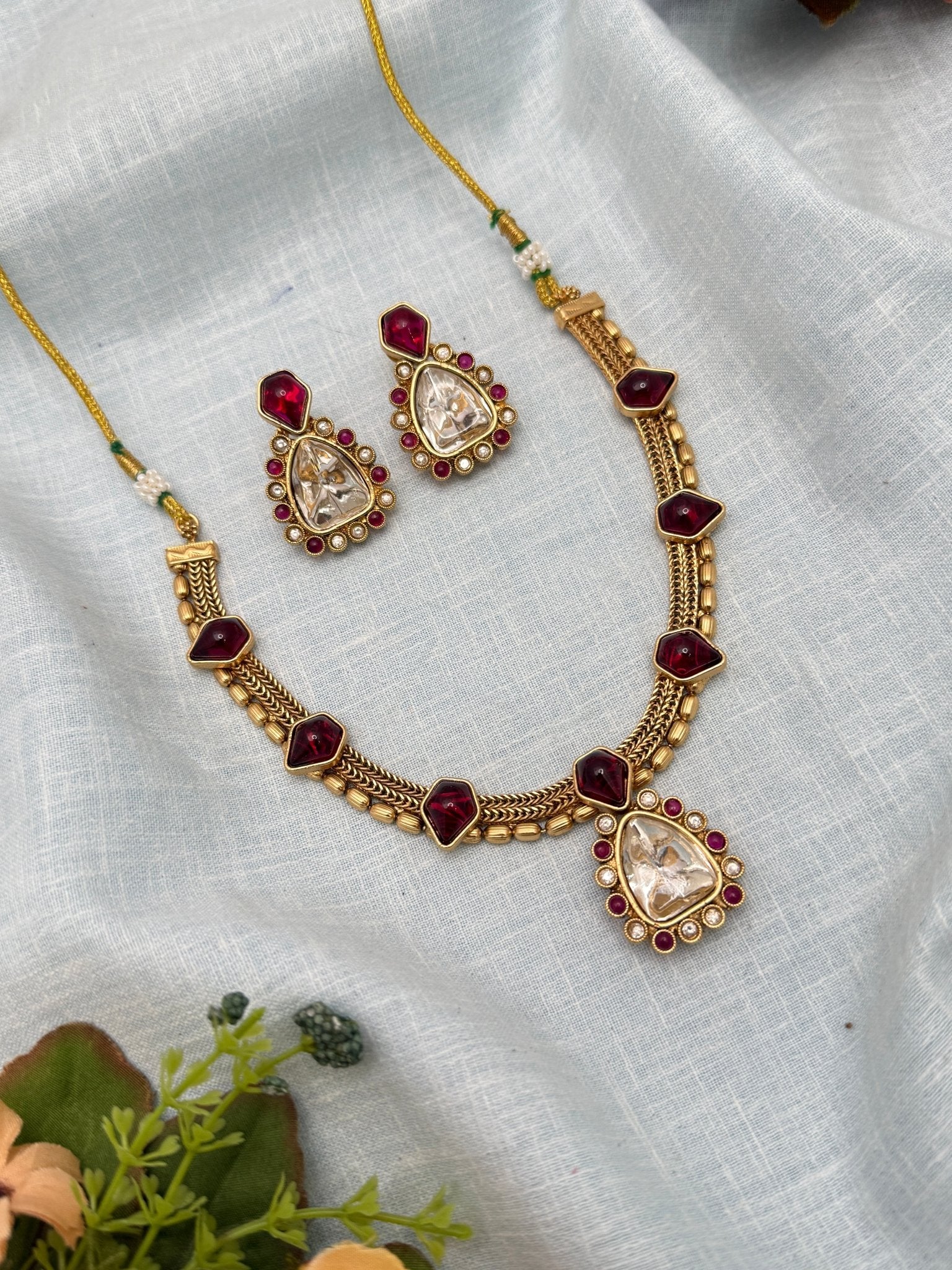 Luxurious Kundan Necklace Set 439 - Mahilas