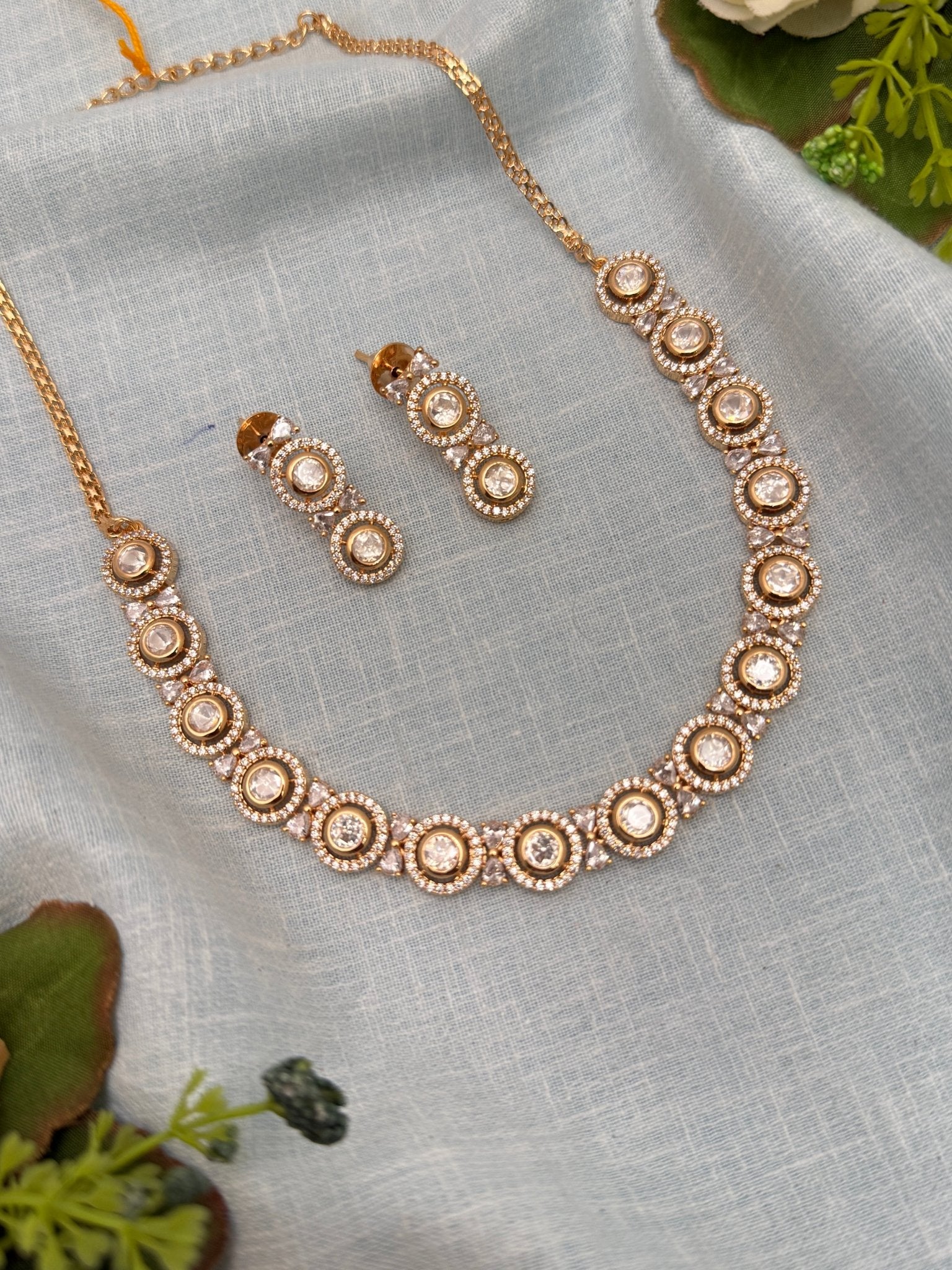 Luxurious Kundan Necklace Set 455 - Mahilas