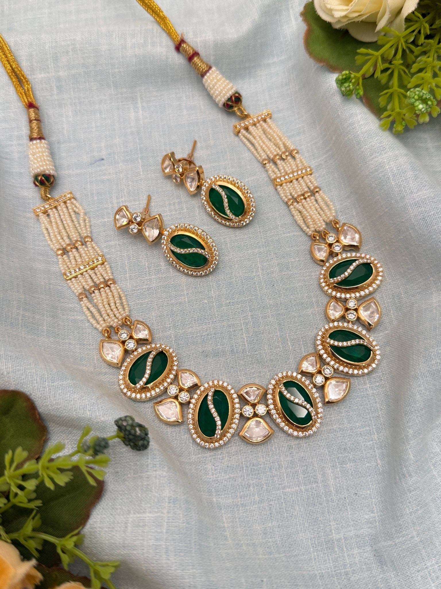 Luxurious Kundan Necklace Set 460 - Mahilas