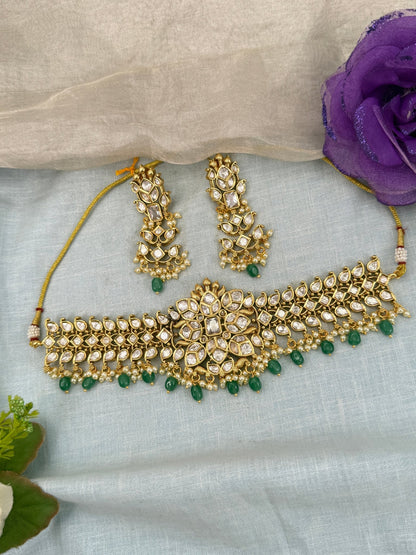Luxurious Kundan Short Necklace Set 0718 - Mahilas