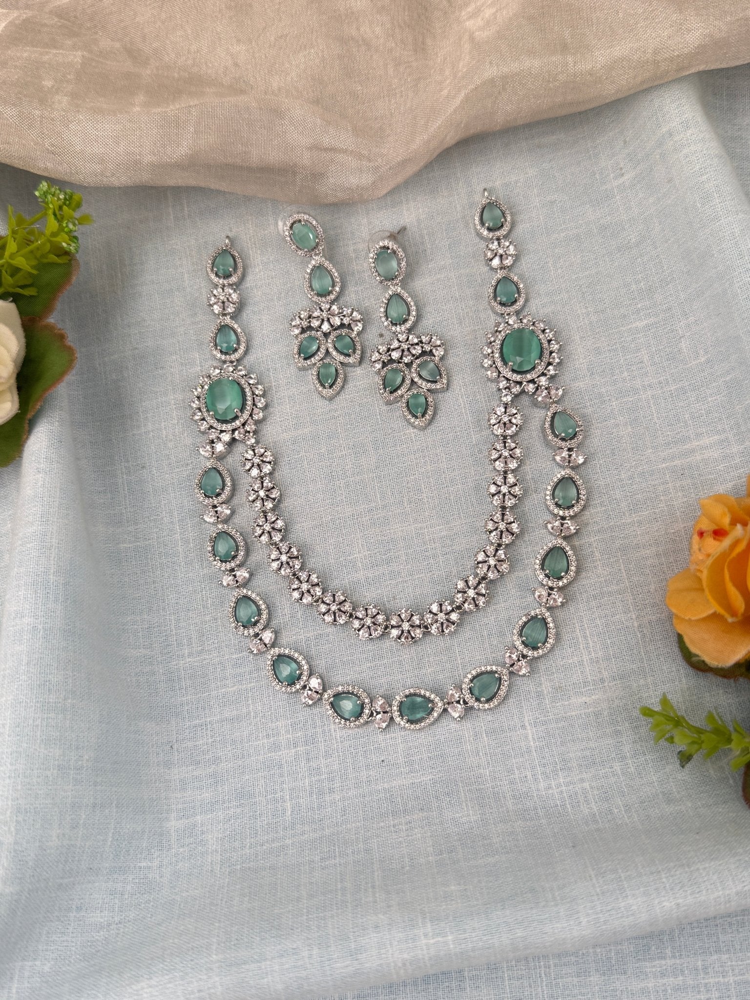 Luxurious Layer Stone Short Necklace Set 615 - Mahilas