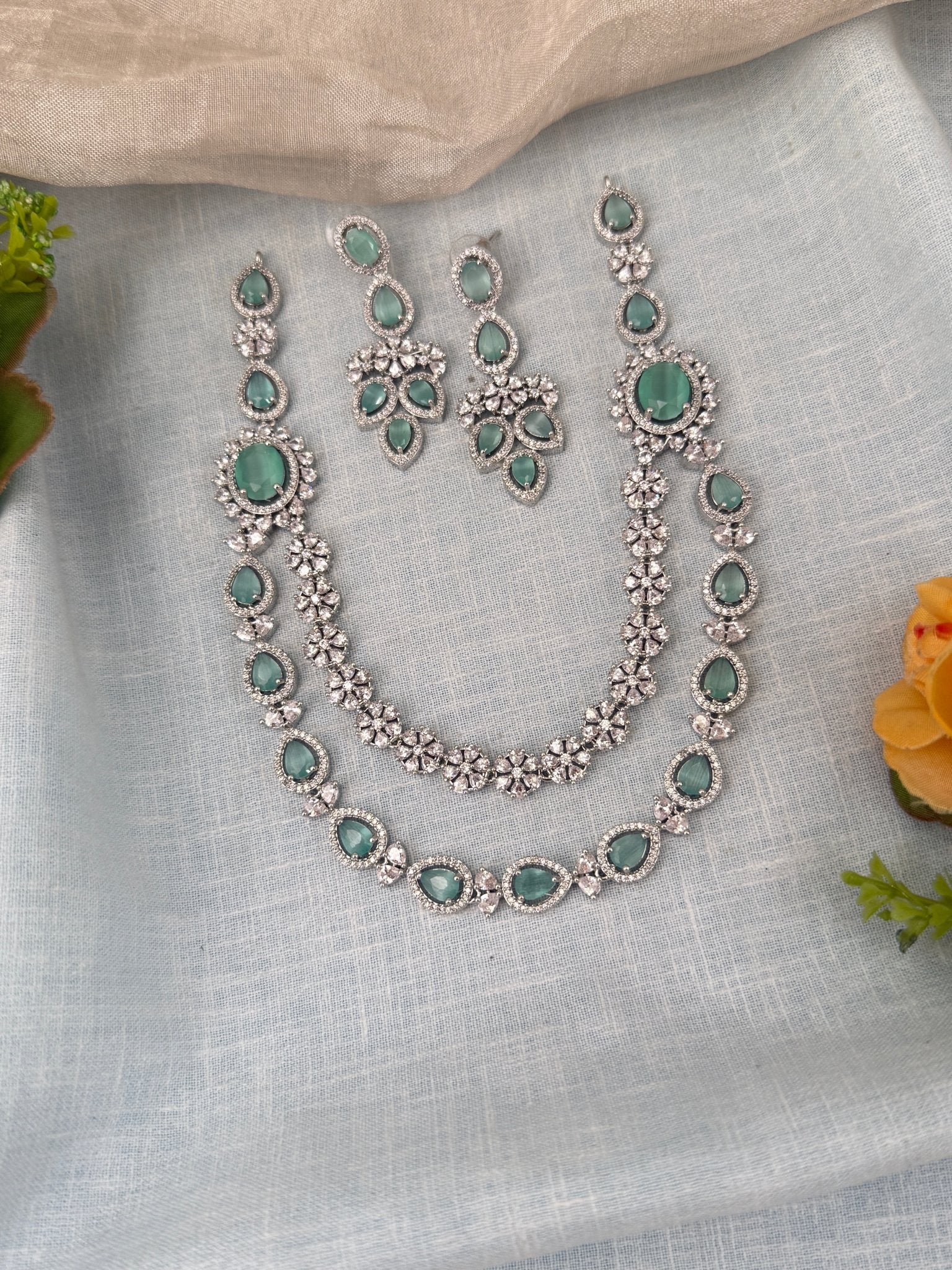 Luxurious Layer Stone Short Necklace Set 615 - Mahilas