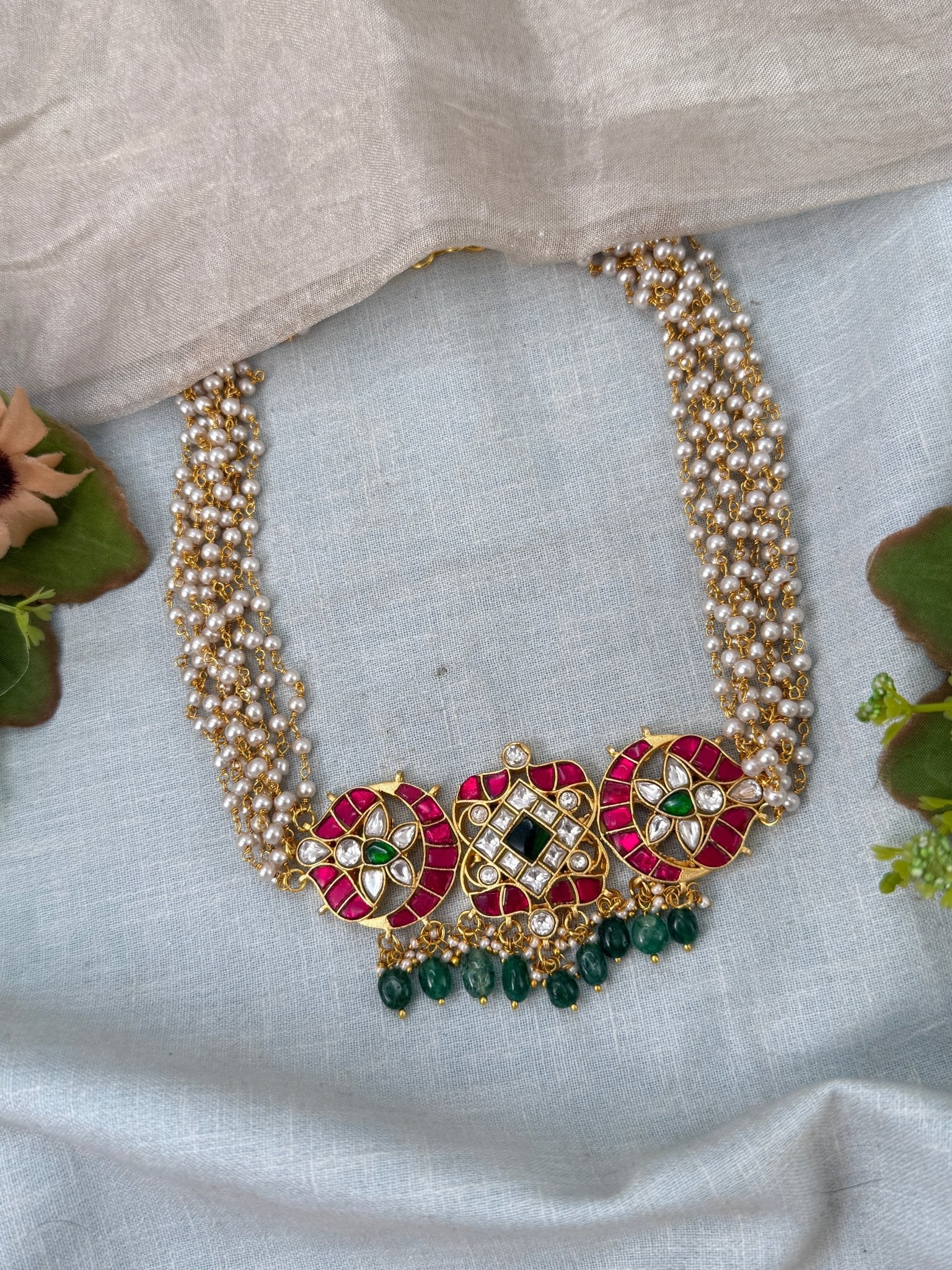 Luxurious Layered Beads Pendant Short Necklace Set 0987 - Mahilas