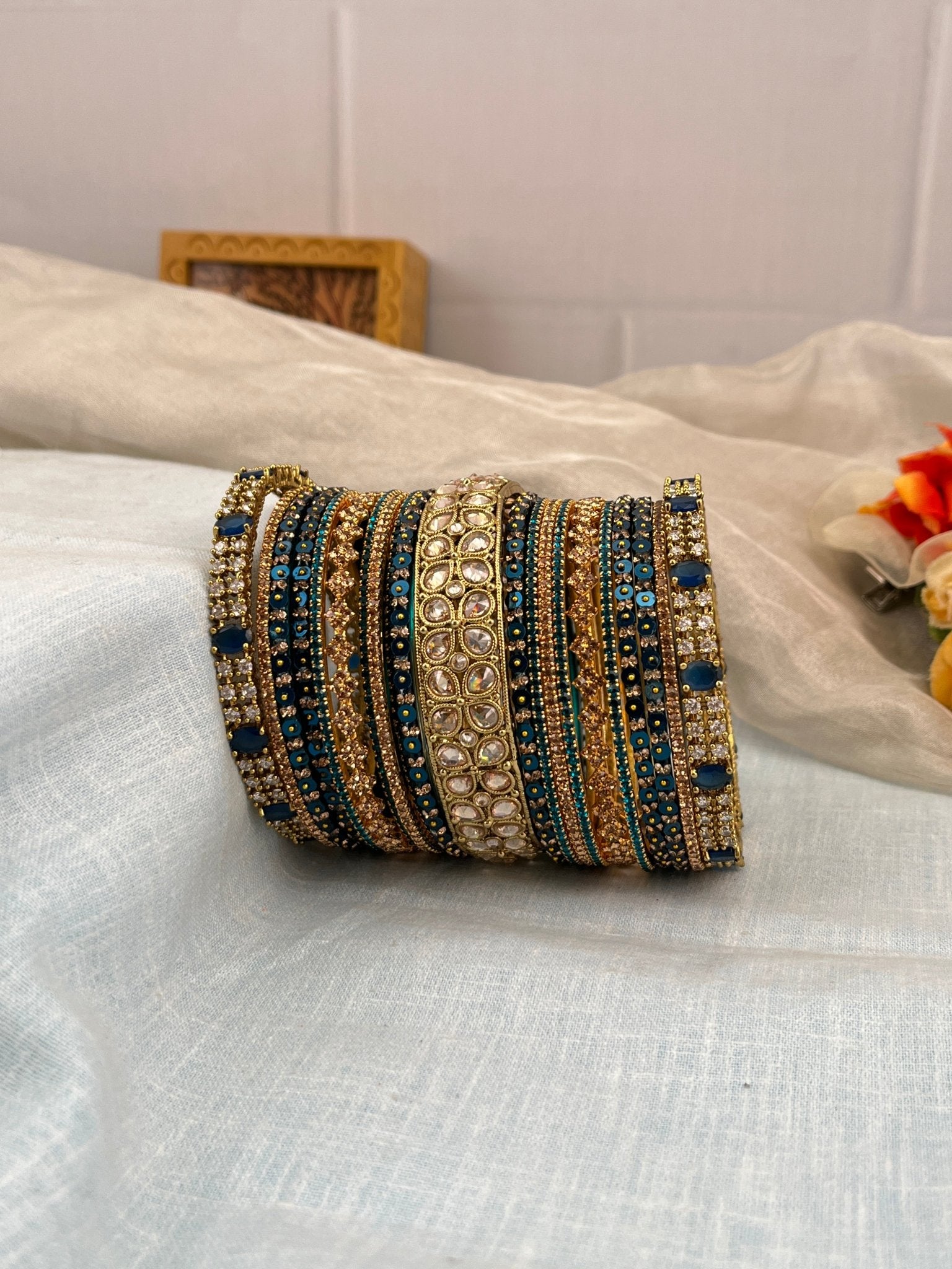 Luxurious Peacock Blue Glass & Stone Polki Bangle Set 5197 - Mahilas