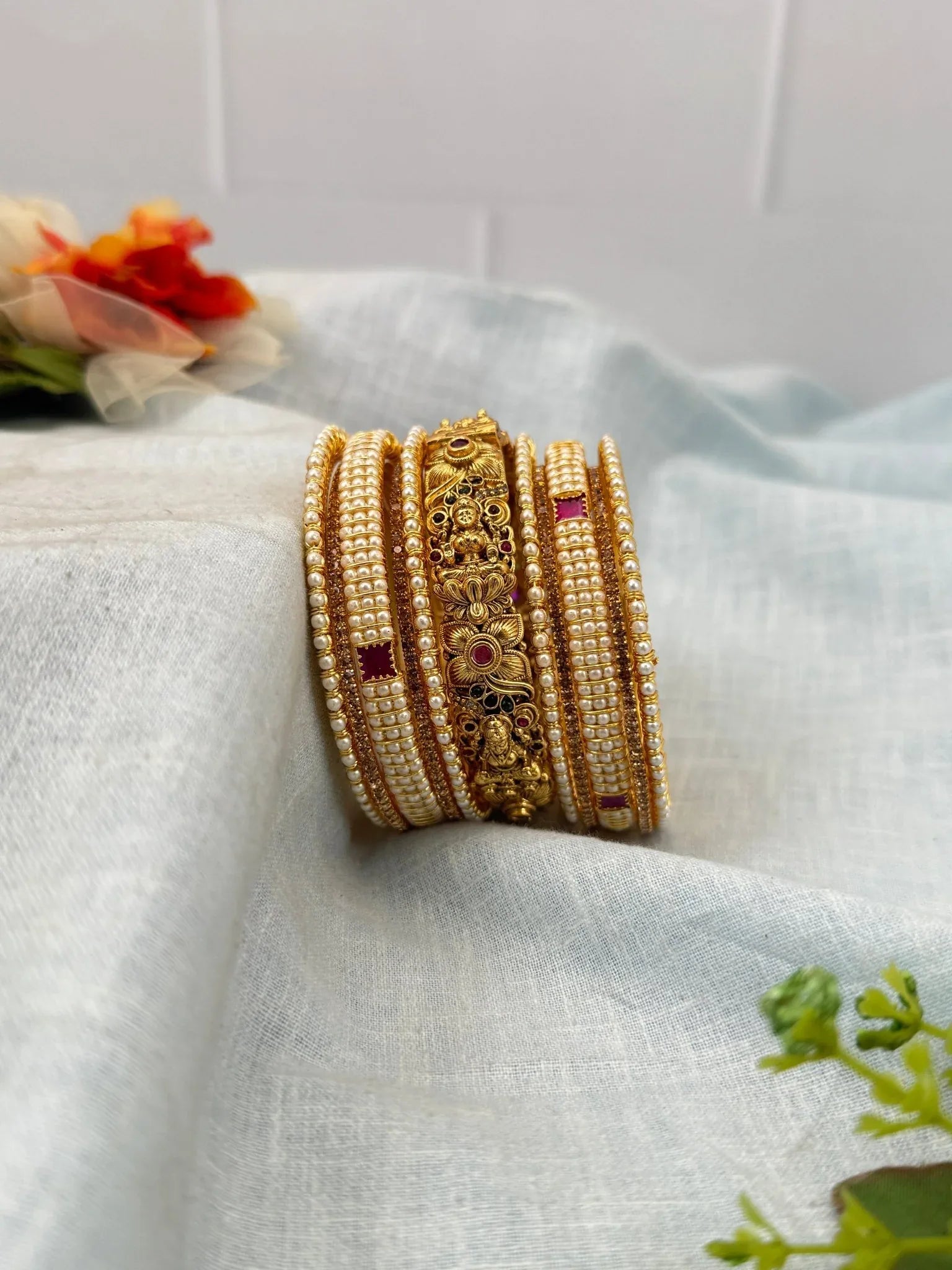 Luxurious Pearl & Antique Premium Bangle Set 5260 - Mahilas