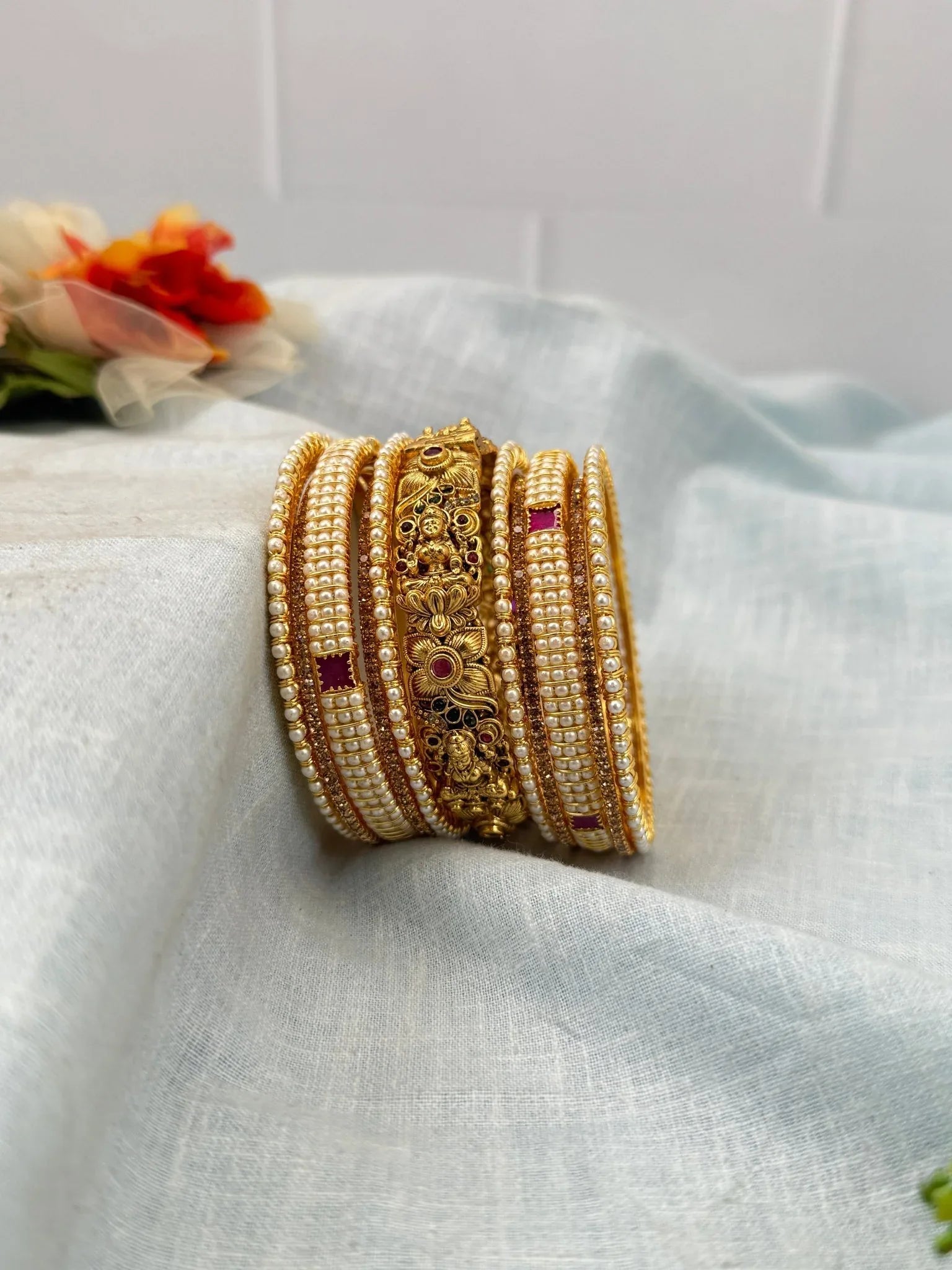 Luxurious Pearl & Antique Premium Bangle Set 5260 - Mahilas