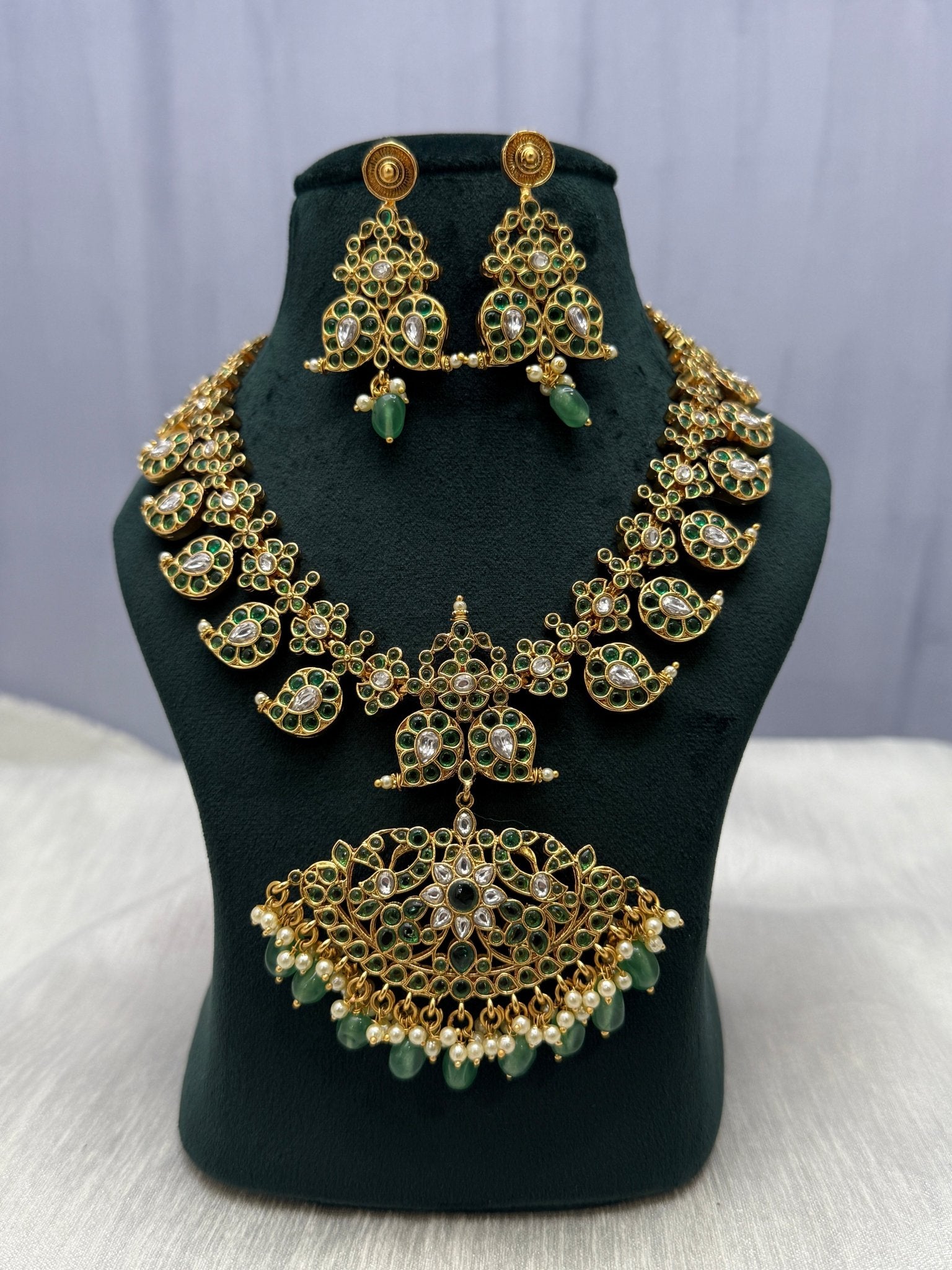 Luxurious Reversible Bridal Mango Jadau Kundan Short Necklace 325 - Mahilas